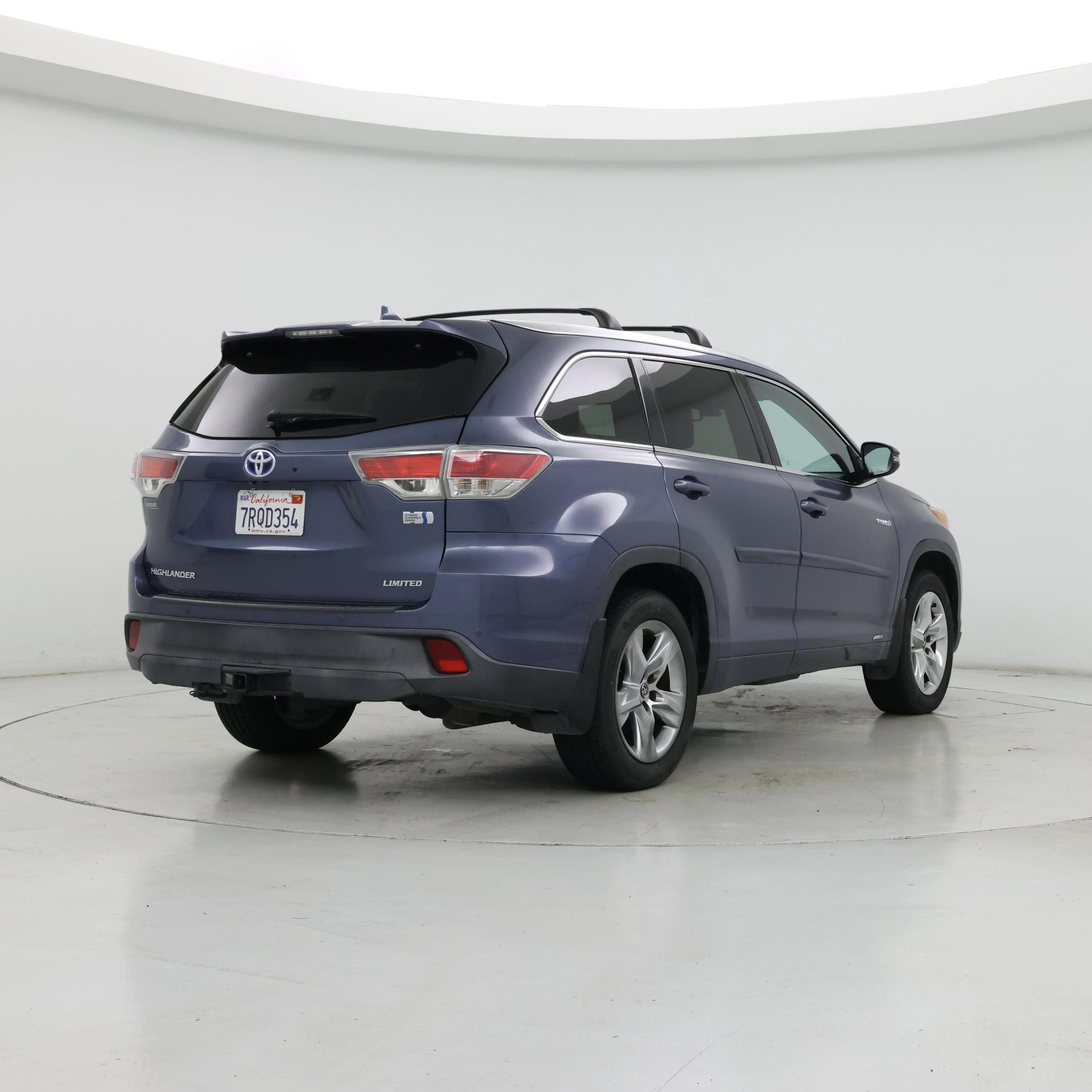 Thumbnail: 2016 Toyota Highlander - 8