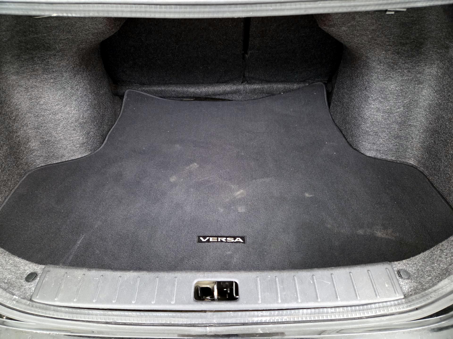 Thumbnail: 2019 Nissan Versa - 20