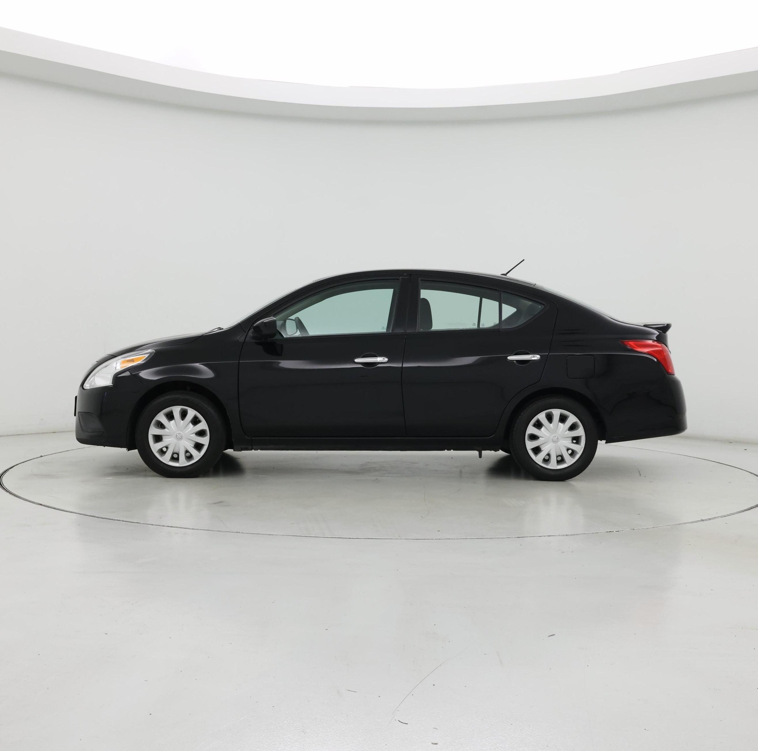 Thumbnail: 2019 Nissan Versa - 3