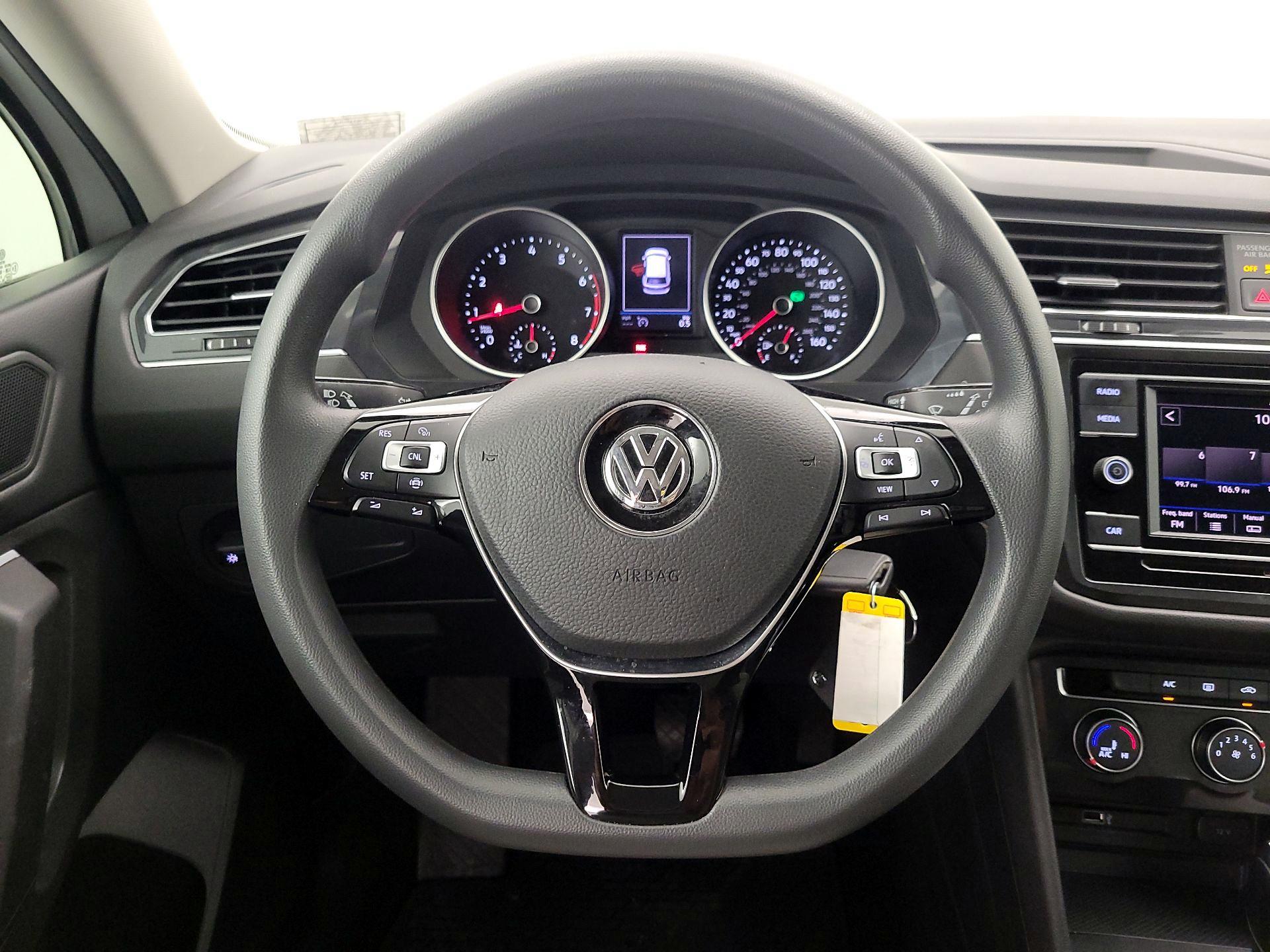 Thumbnail: 2019 Volkswagen Tiguan - 10