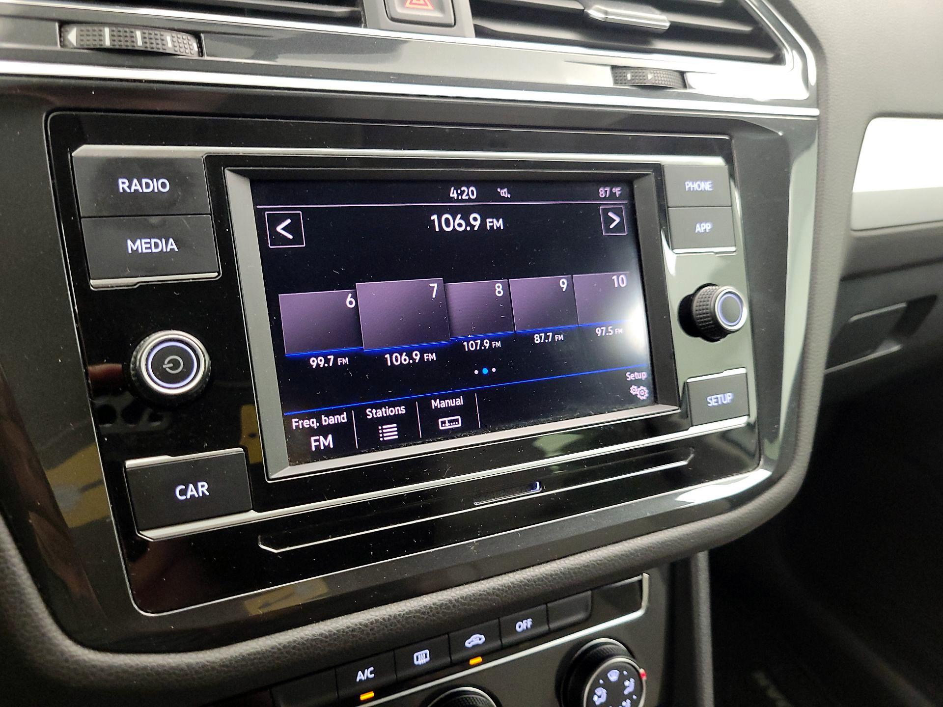 Thumbnail: 2019 Volkswagen Tiguan - 15