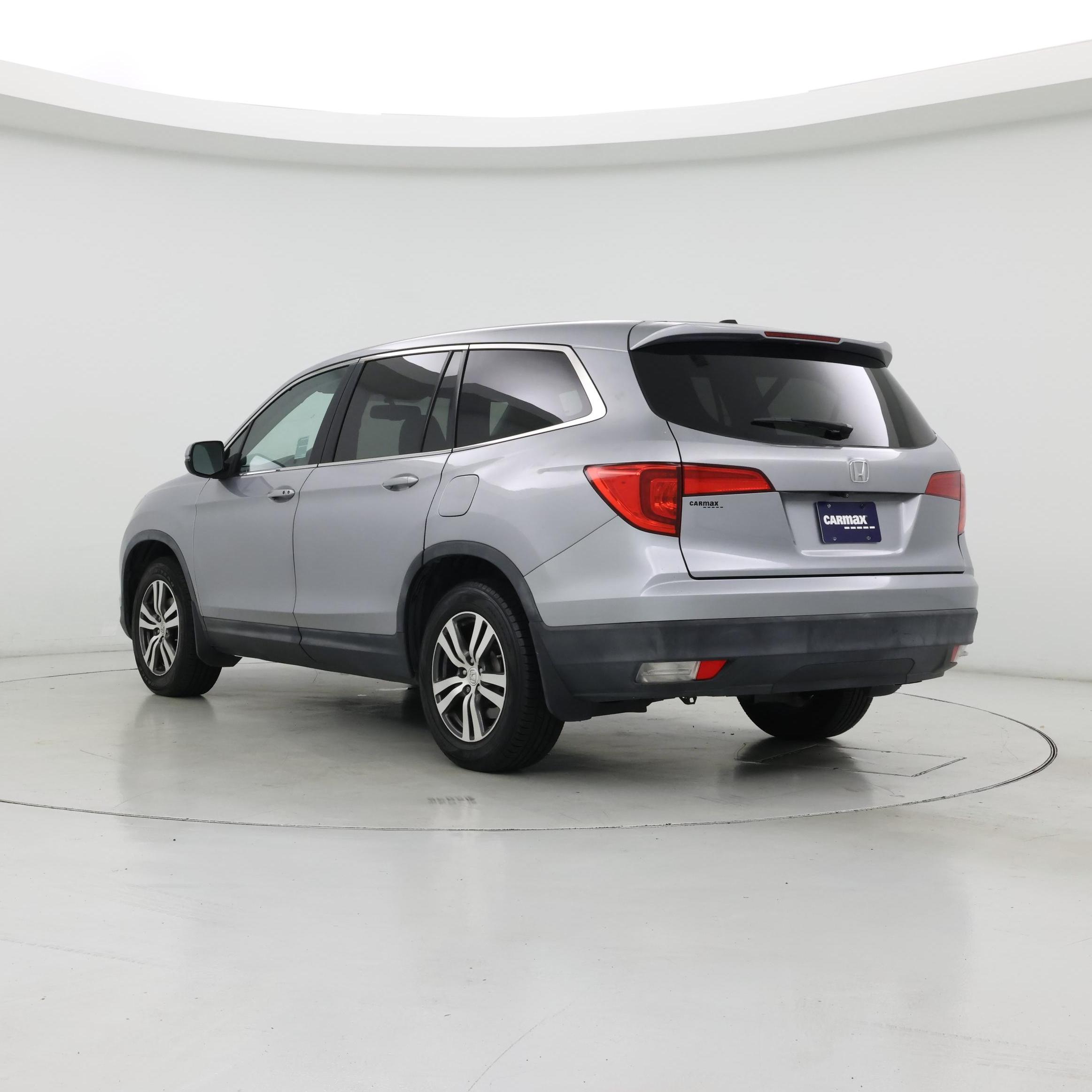 Thumbnail: 2017 Honda Pilot - 2