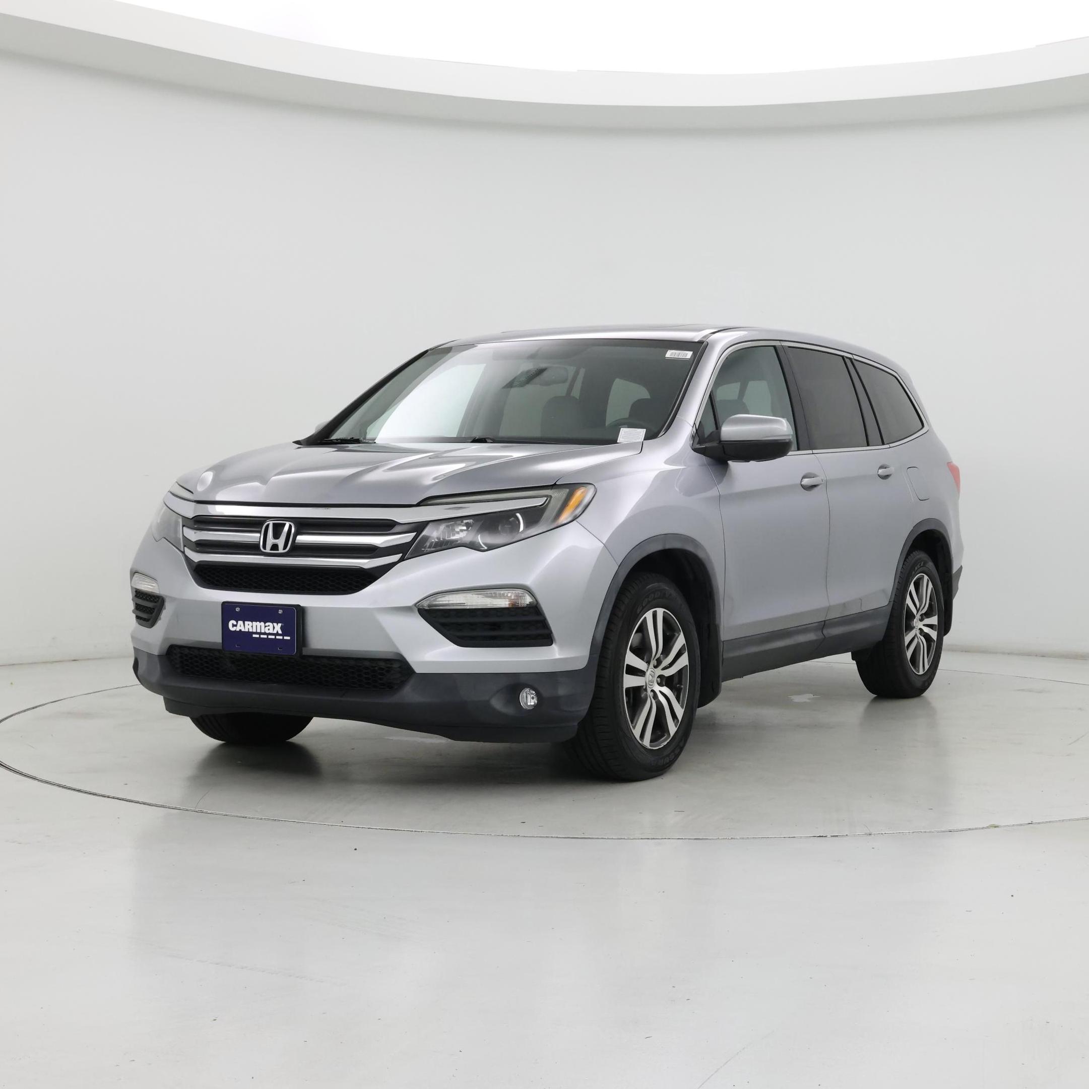 Thumbnail: 2017 Honda Pilot - 4