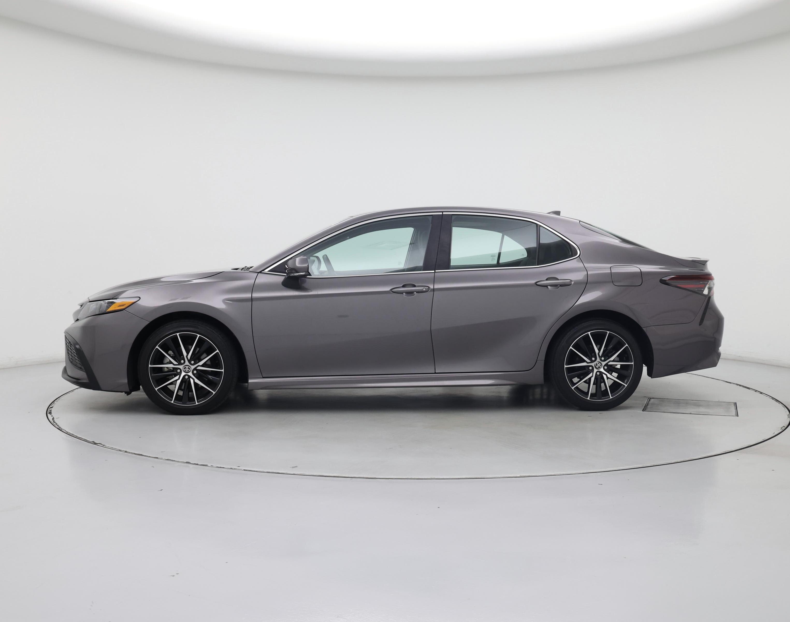 Thumbnail: 2023 Toyota Camry - 3