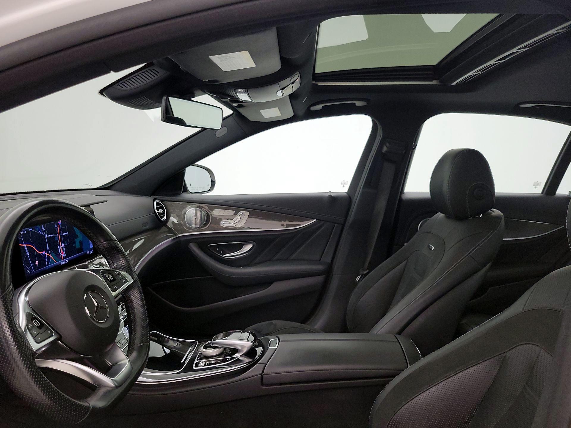 Thumbnail: 2017 Mercedes-Benz E-Class - 20