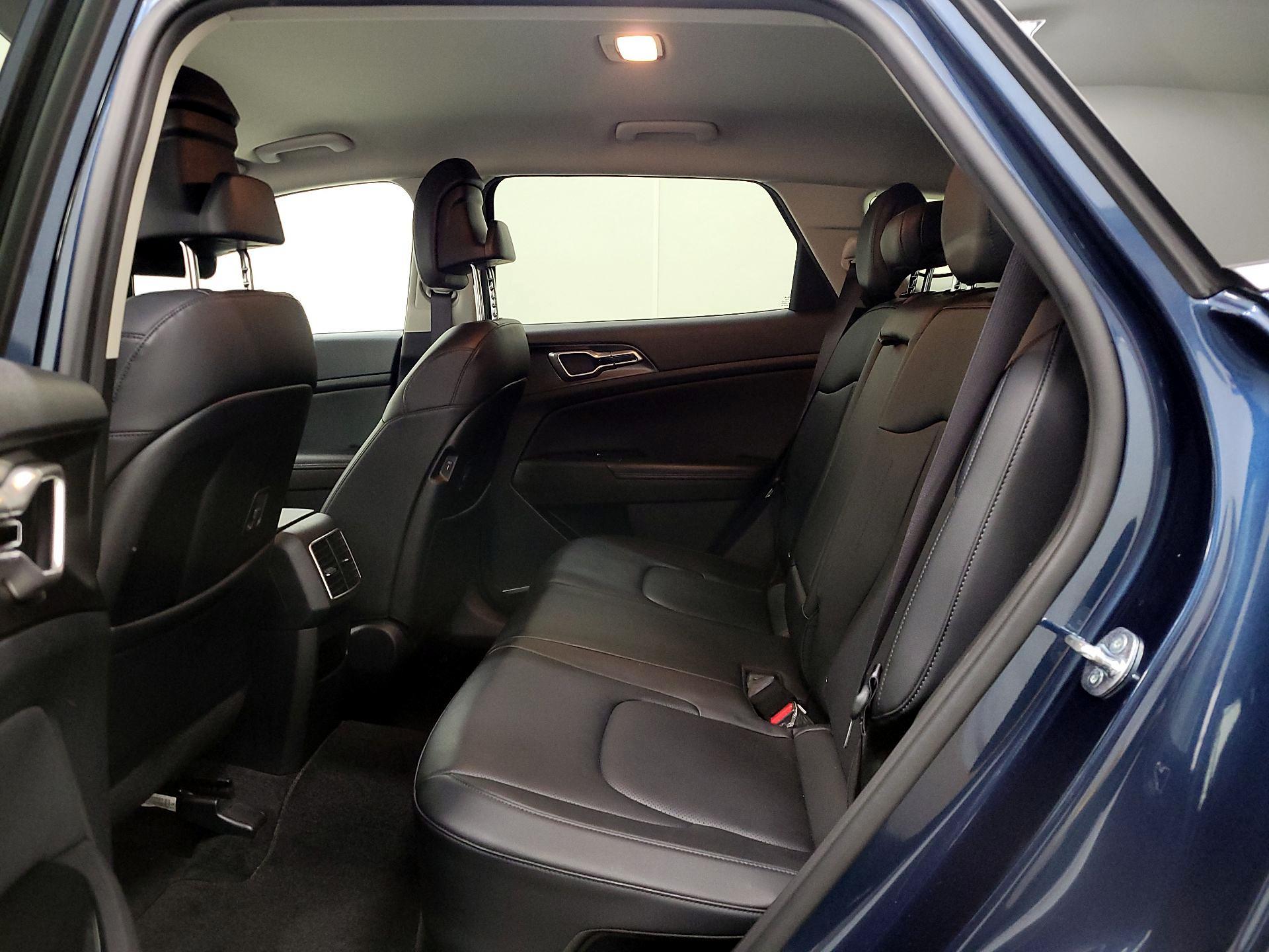 Thumbnail: 2023 Kia Sportage - 19