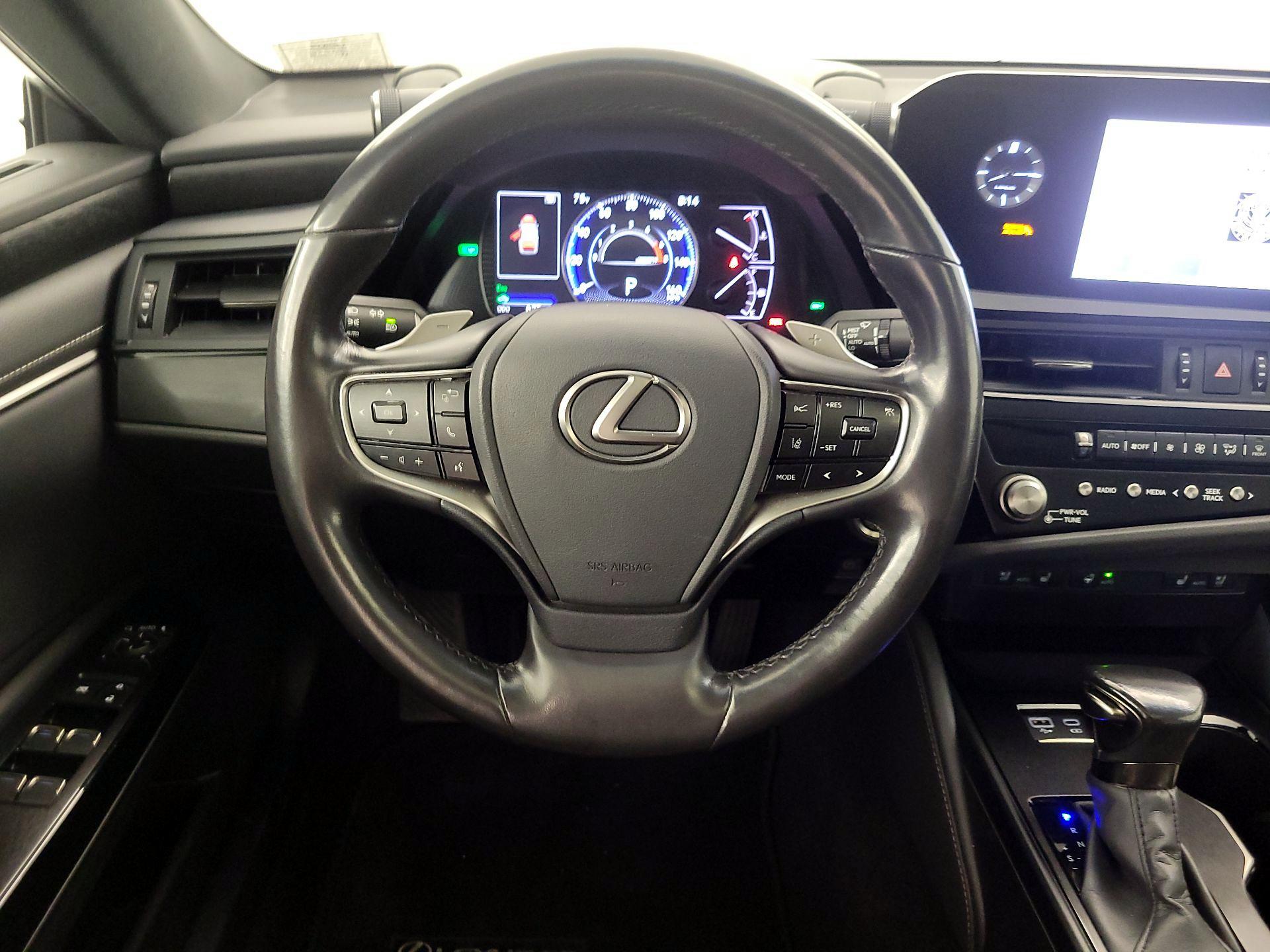 Thumbnail: 2024 Lexus ES - 10