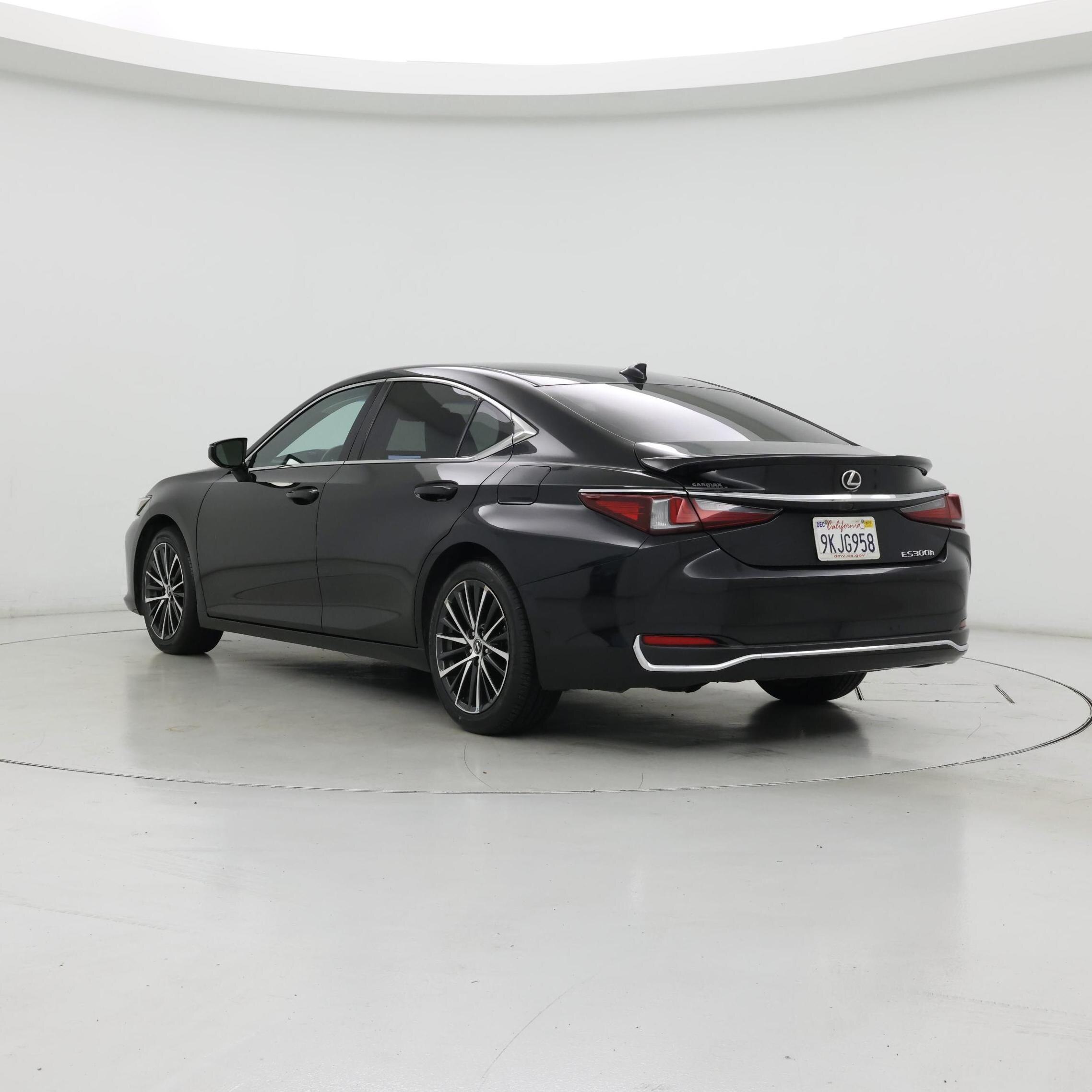 Thumbnail: 2024 Lexus ES - 2