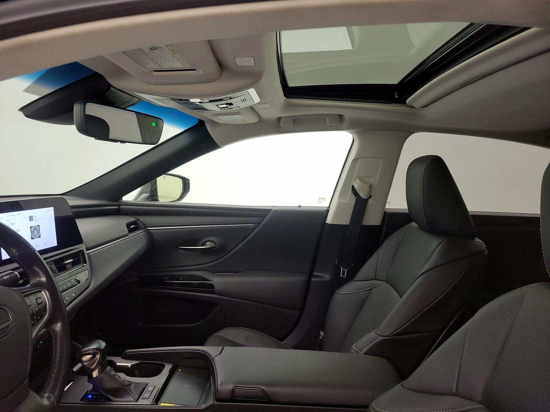Thumbnail: 2024 Lexus ES - 19