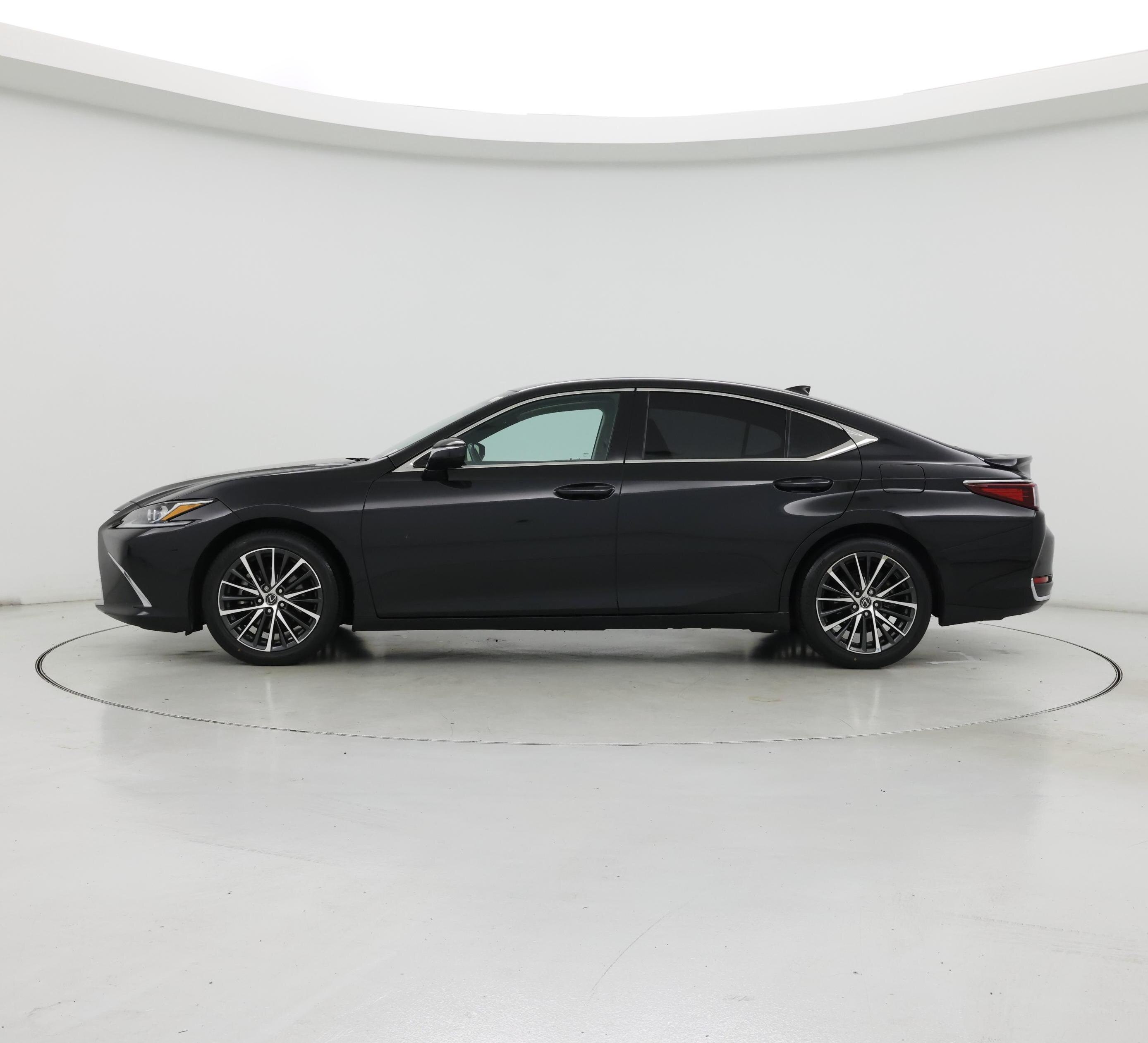 Thumbnail: 2024 Lexus ES - 3