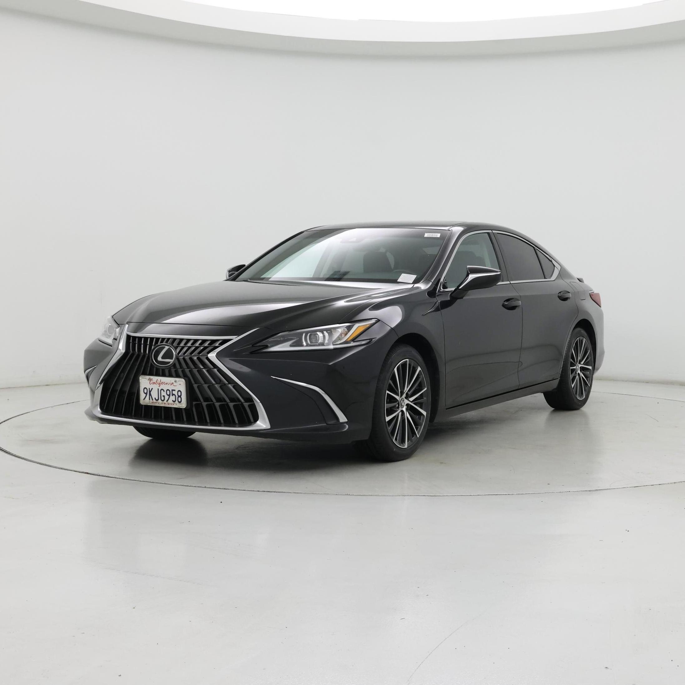 Thumbnail: 2024 Lexus ES - 4