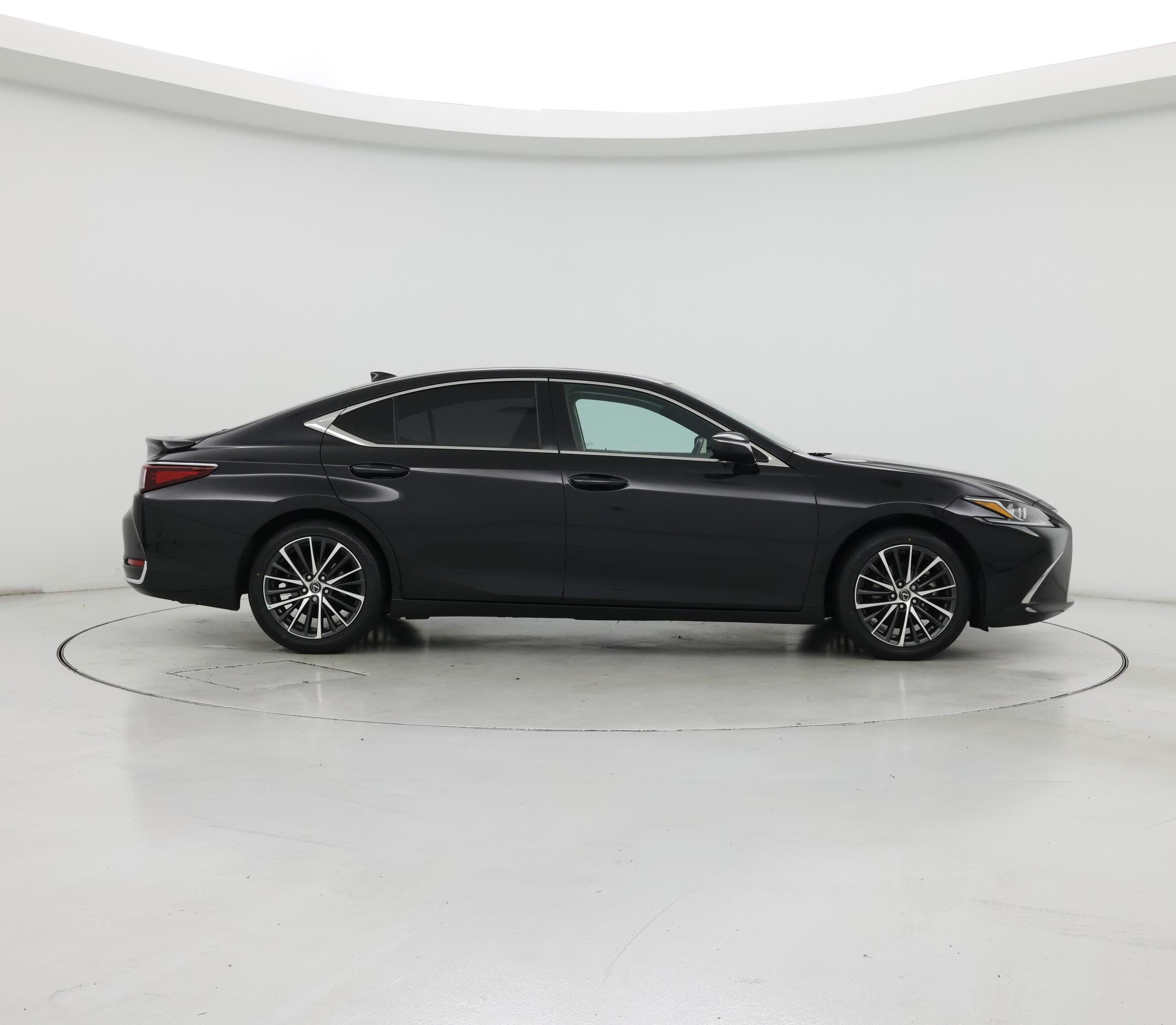 Thumbnail: 2024 Lexus ES - 7