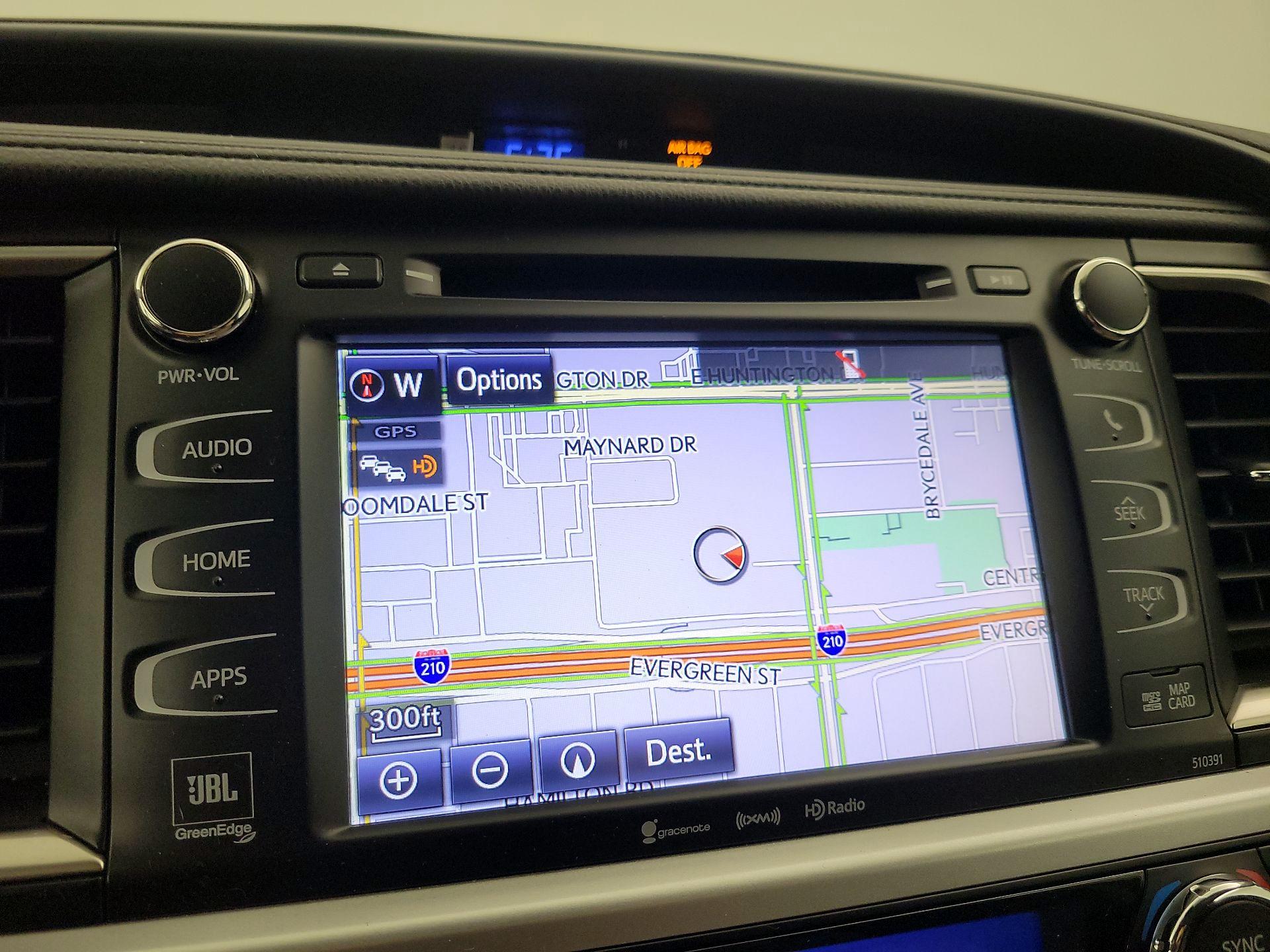 Thumbnail: 2019 Toyota Highlander - 14