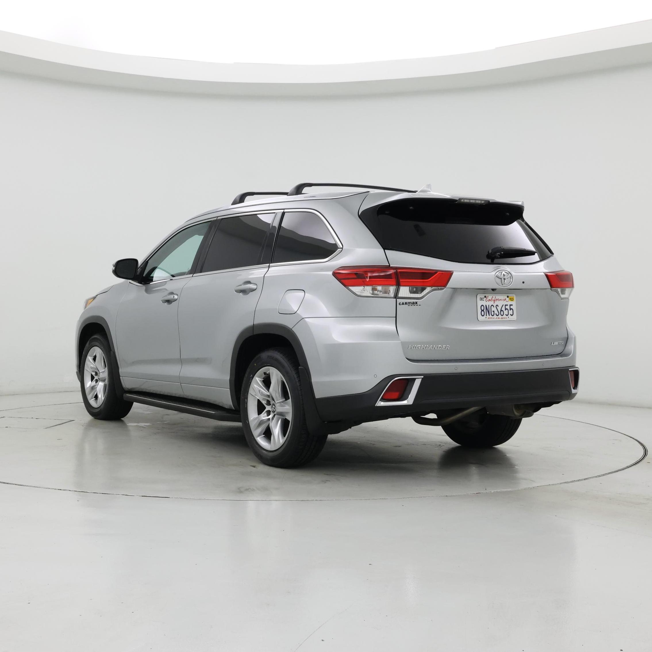 Thumbnail: 2019 Toyota Highlander - 2