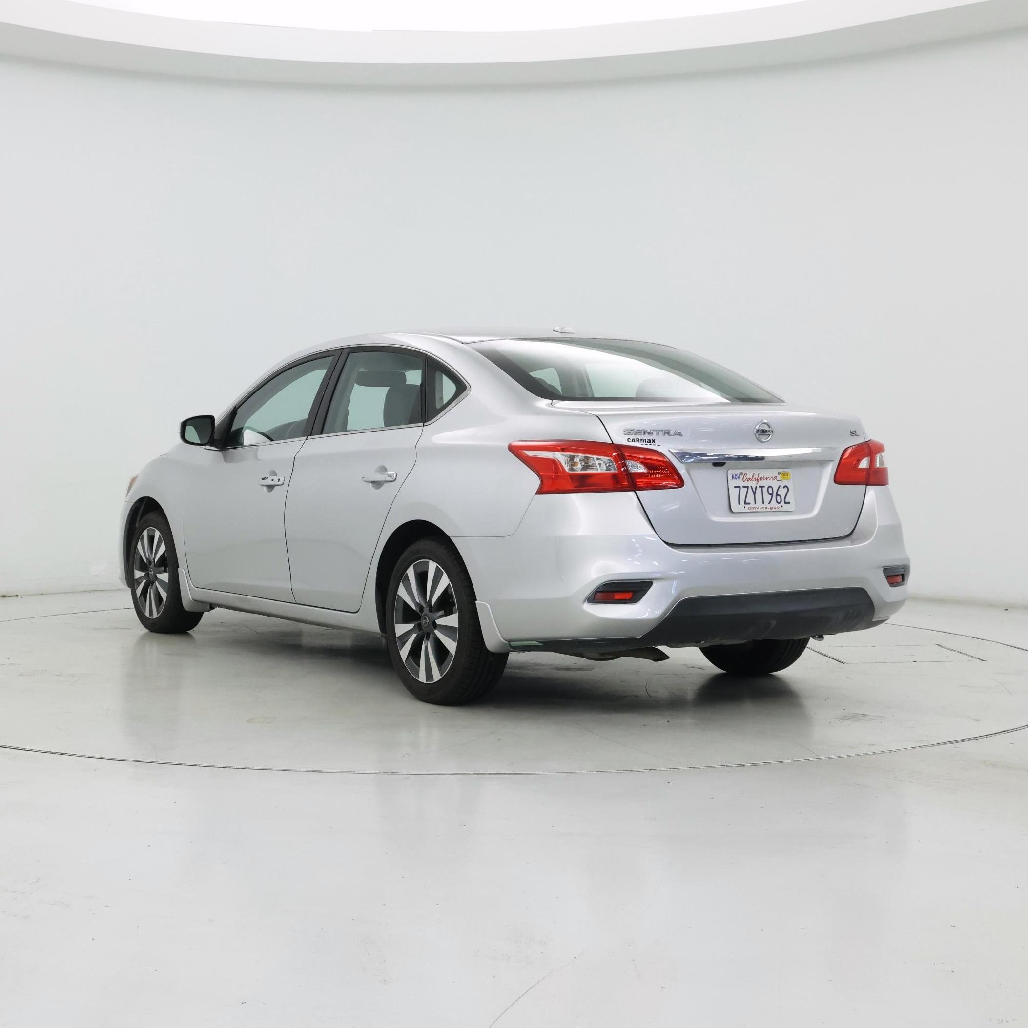 Thumbnail: 2016 Nissan Sentra - 2