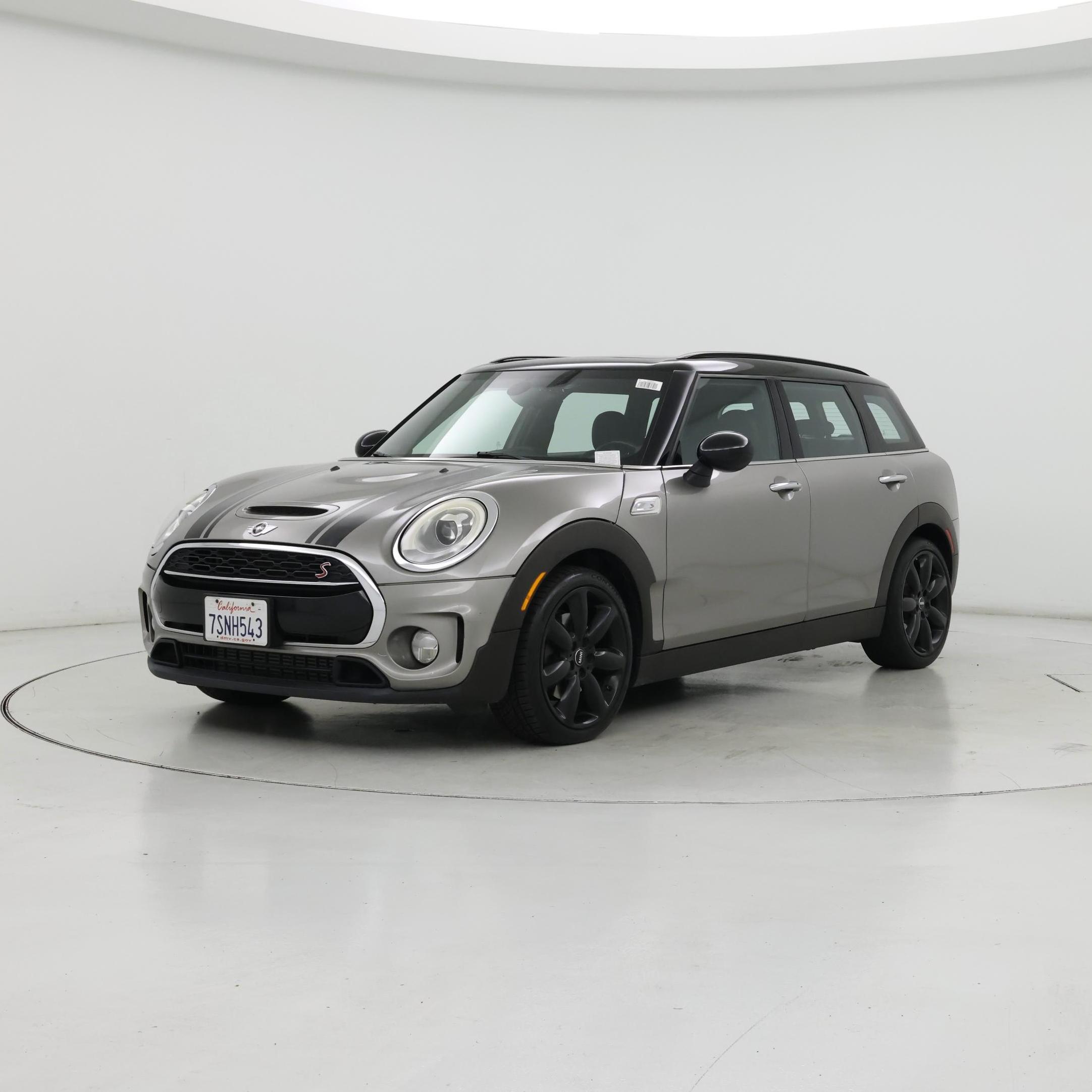 Thumbnail: 2016 MINI Cooper Clubman - 4