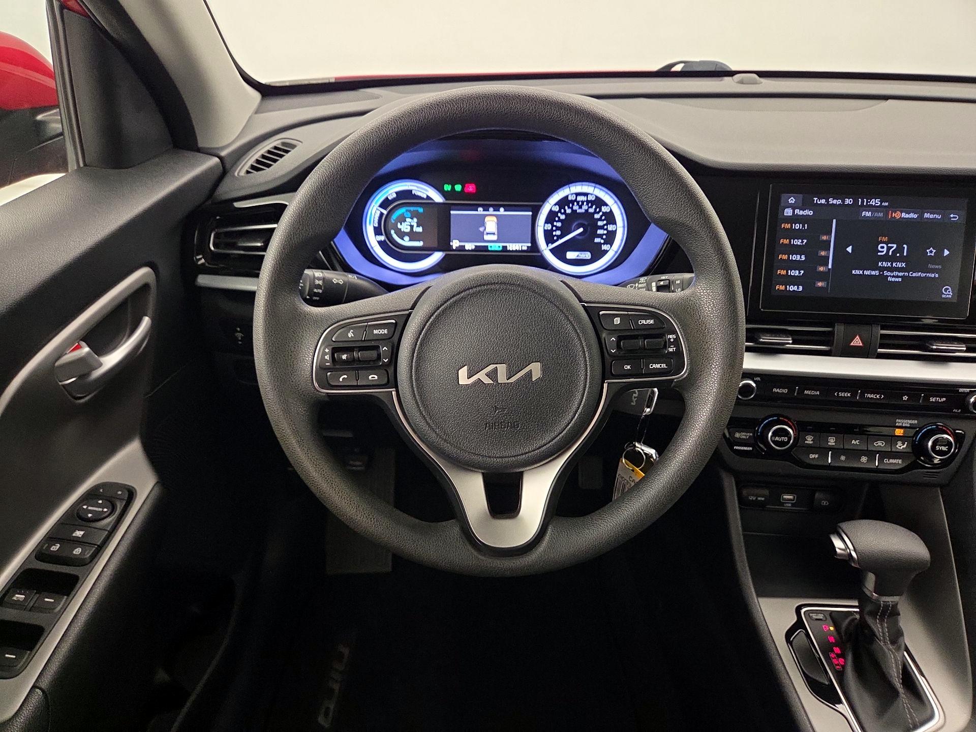 Thumbnail: 2022 Kia Niro - 10