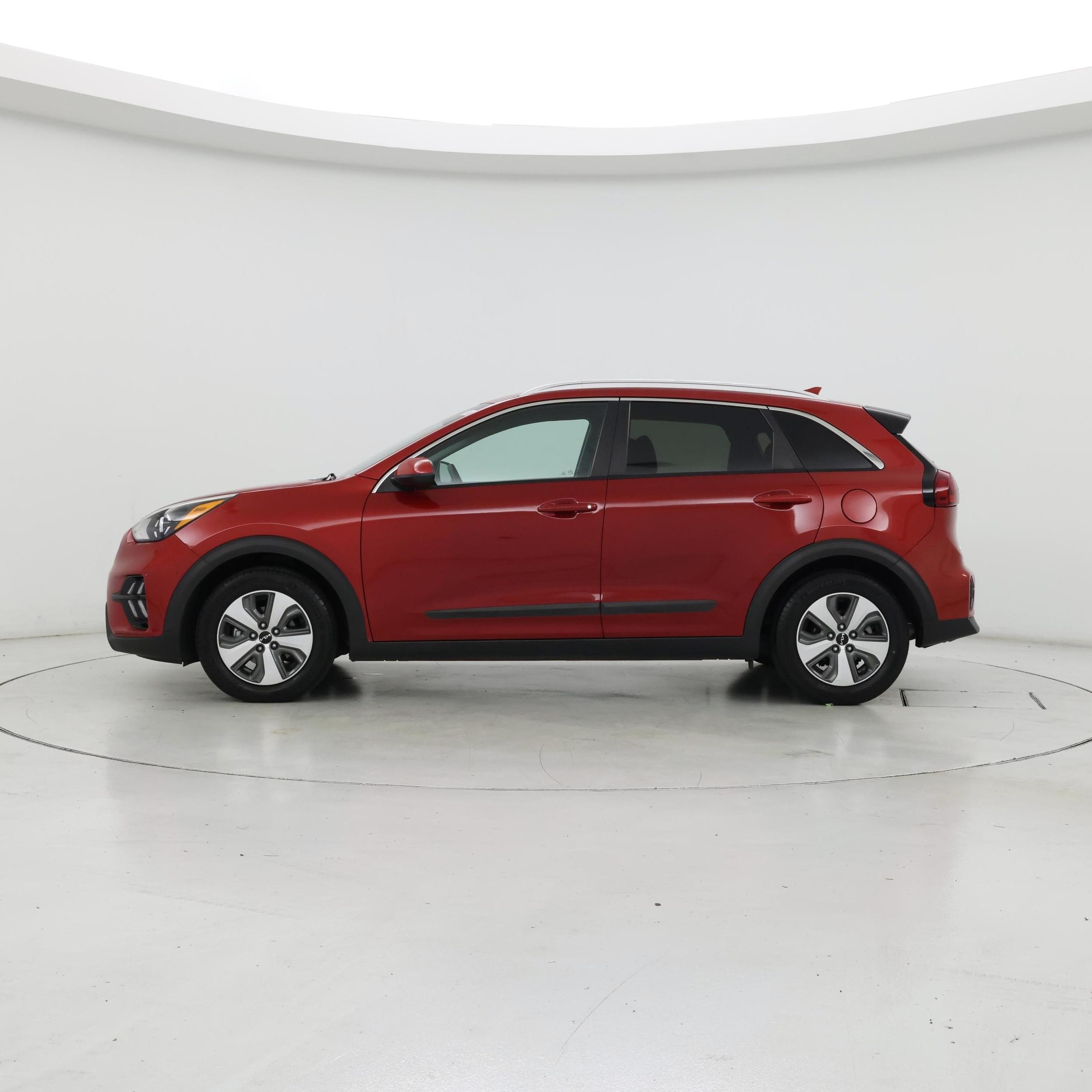Thumbnail: 2022 Kia Niro - 3