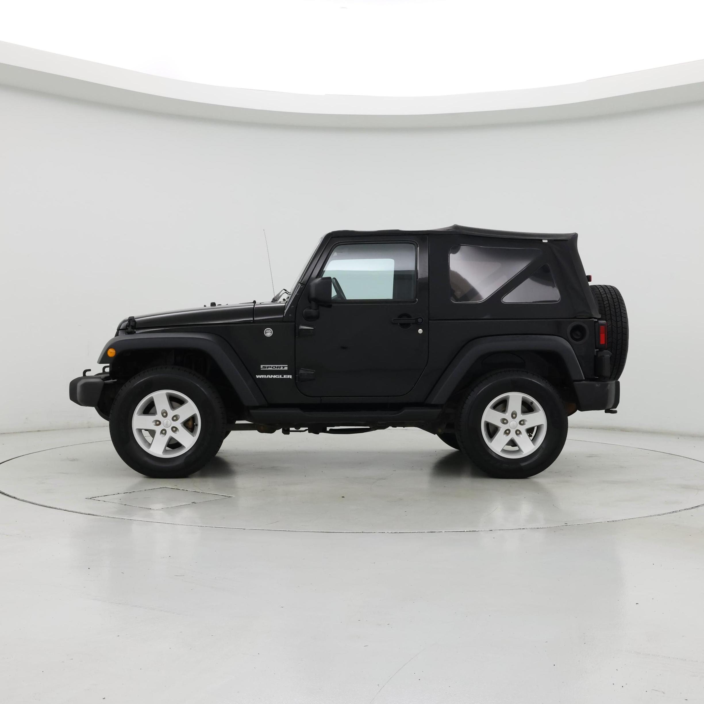 Thumbnail: 2017 Jeep Wrangler - 3