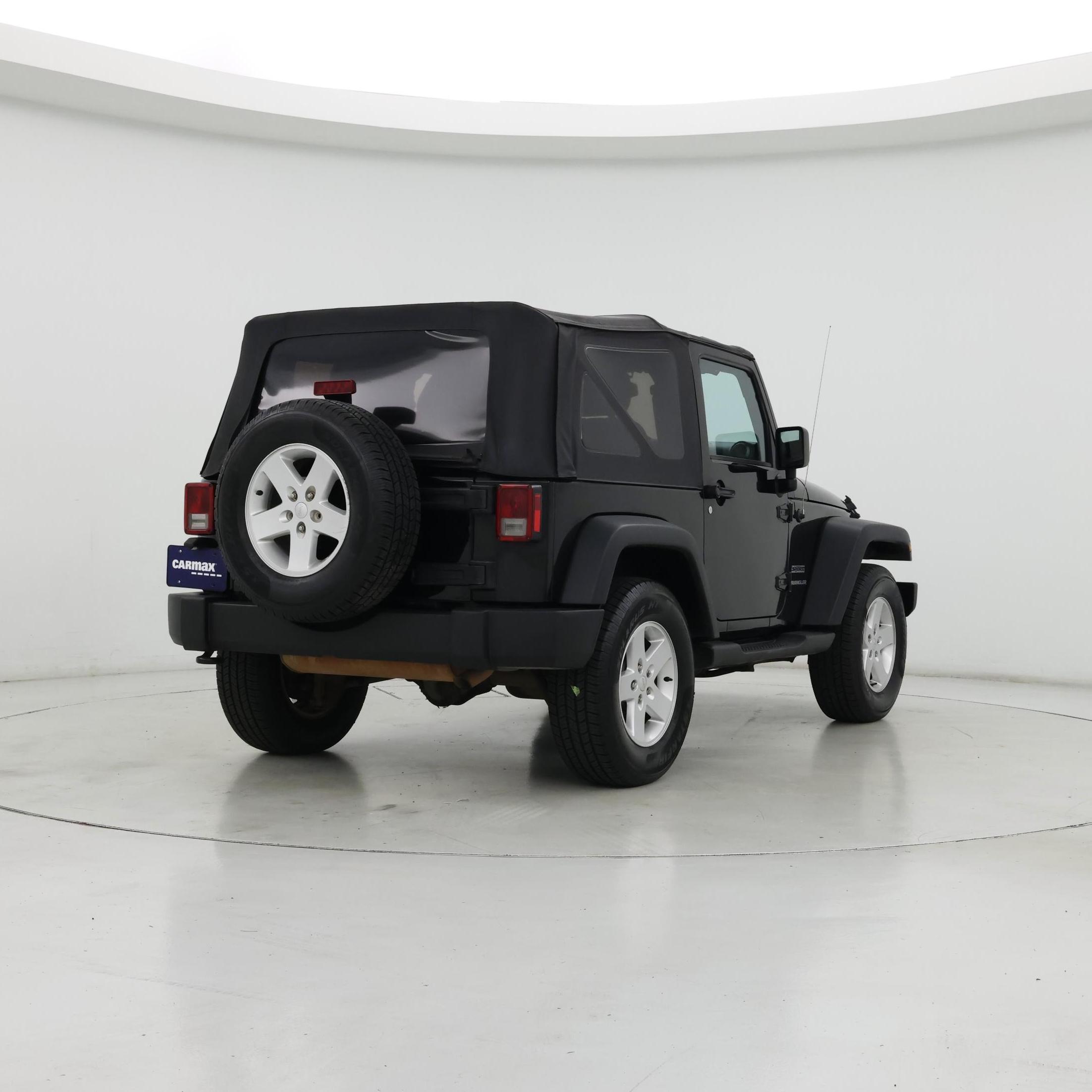 Thumbnail: 2017 Jeep Wrangler - 8