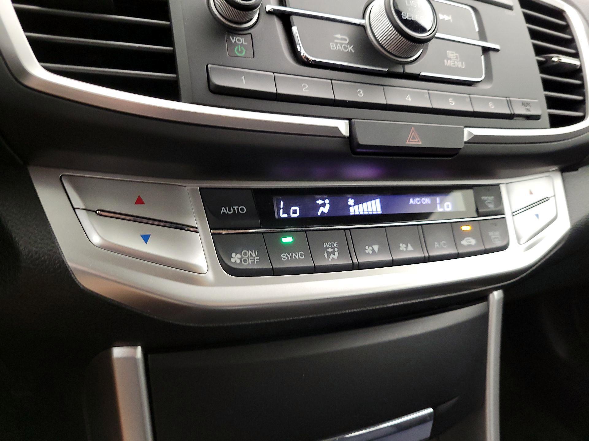 Thumbnail: 2014 Honda Accord - 16