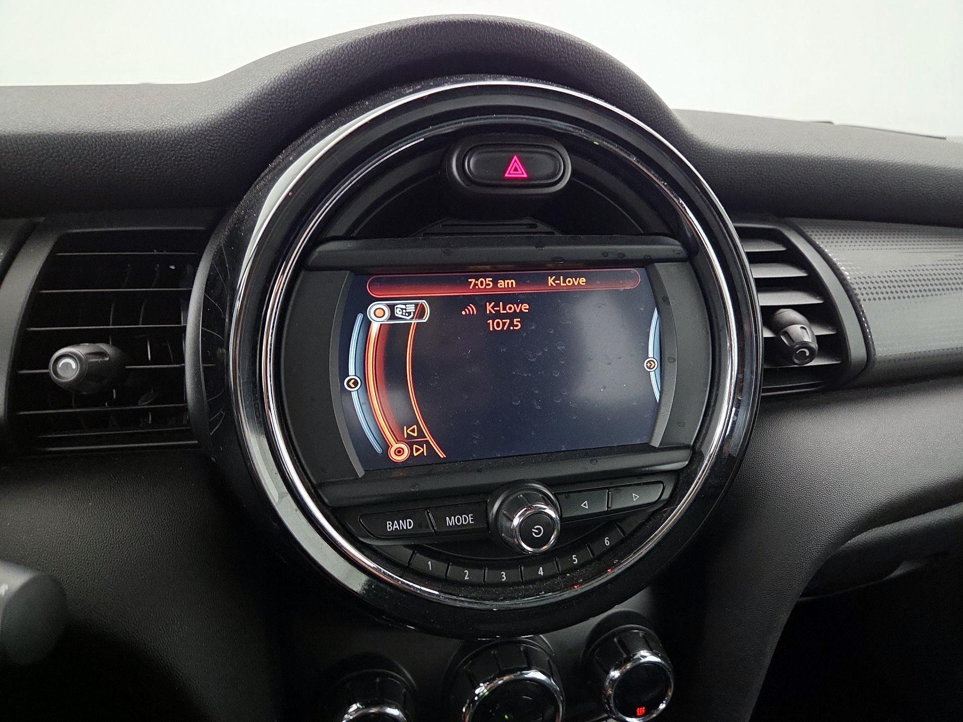 Thumbnail: 2018 MINI Cooper Hardtop - 15