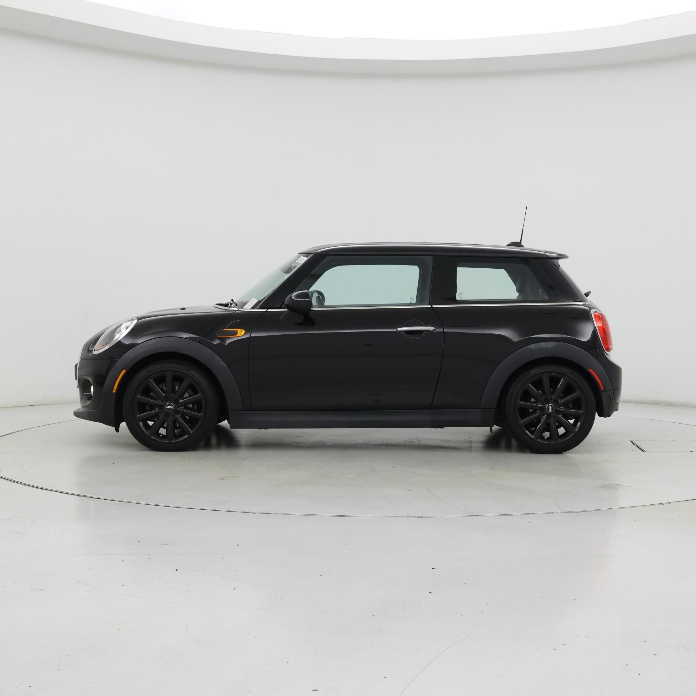 Thumbnail: 2018 MINI Cooper Hardtop - 3