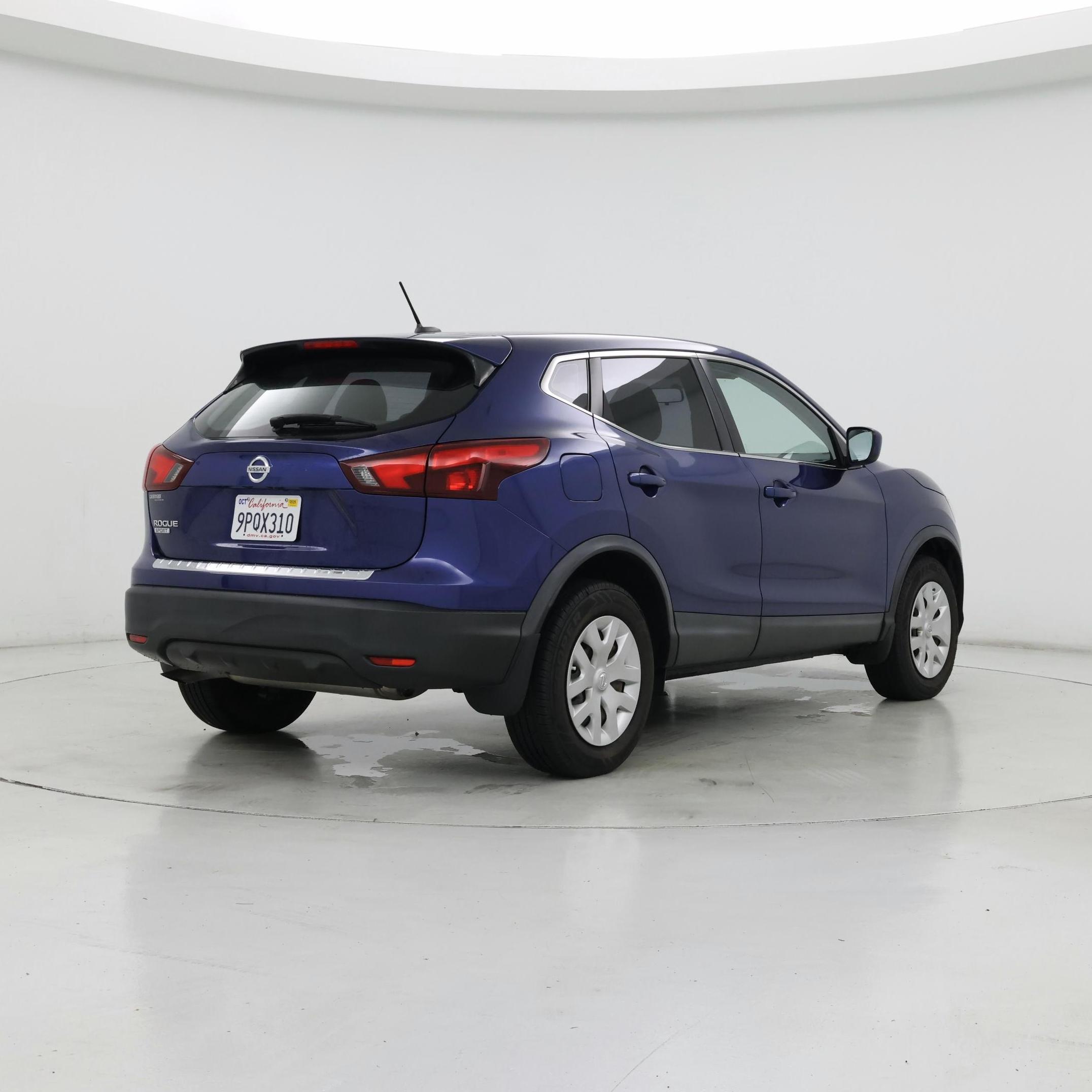 Thumbnail: 2018 Nissan Rogue Sport - 8
