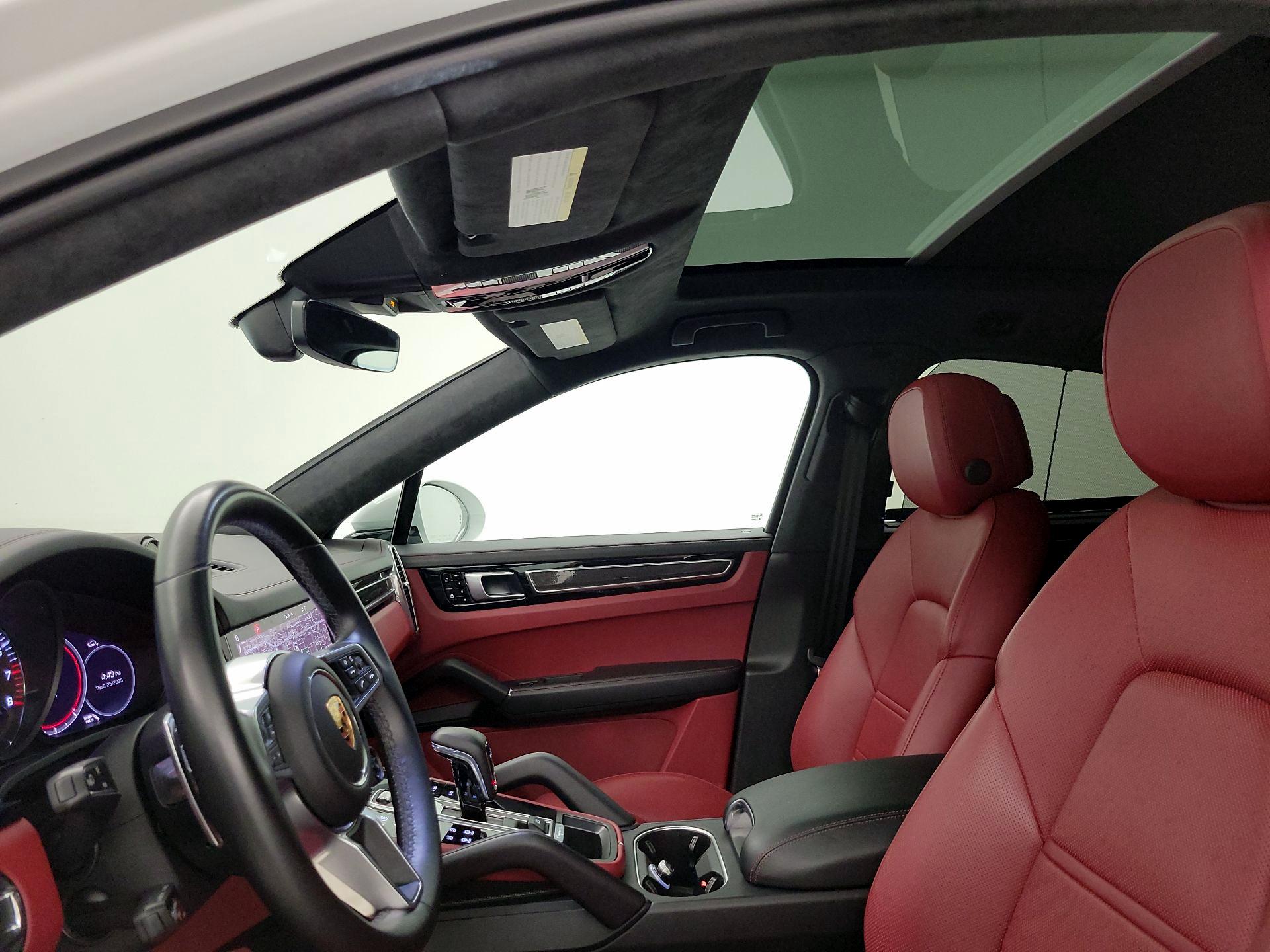 Thumbnail: 2021 Porsche Cayenne - 20