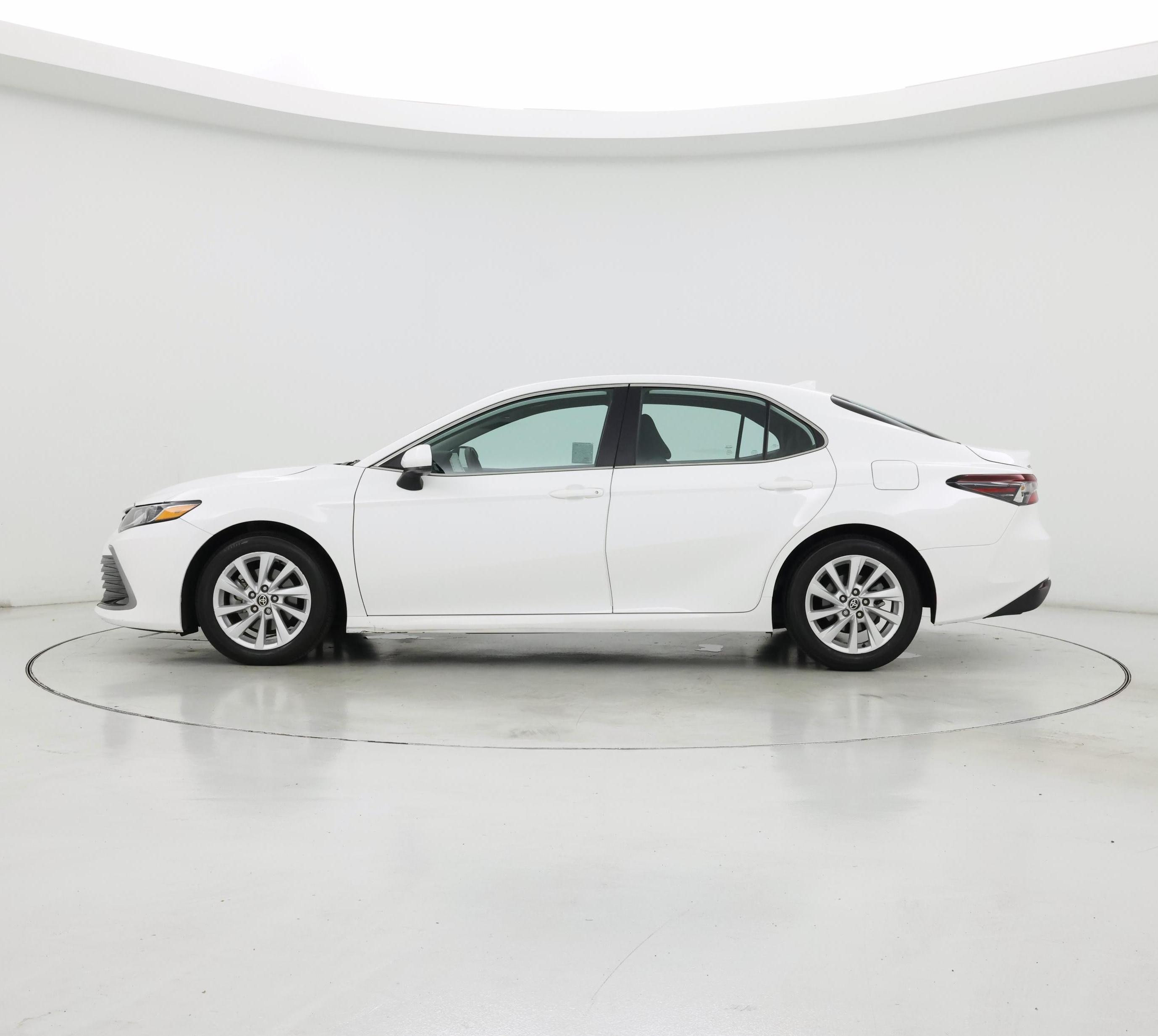 Thumbnail: 2022 Toyota Camry - 3