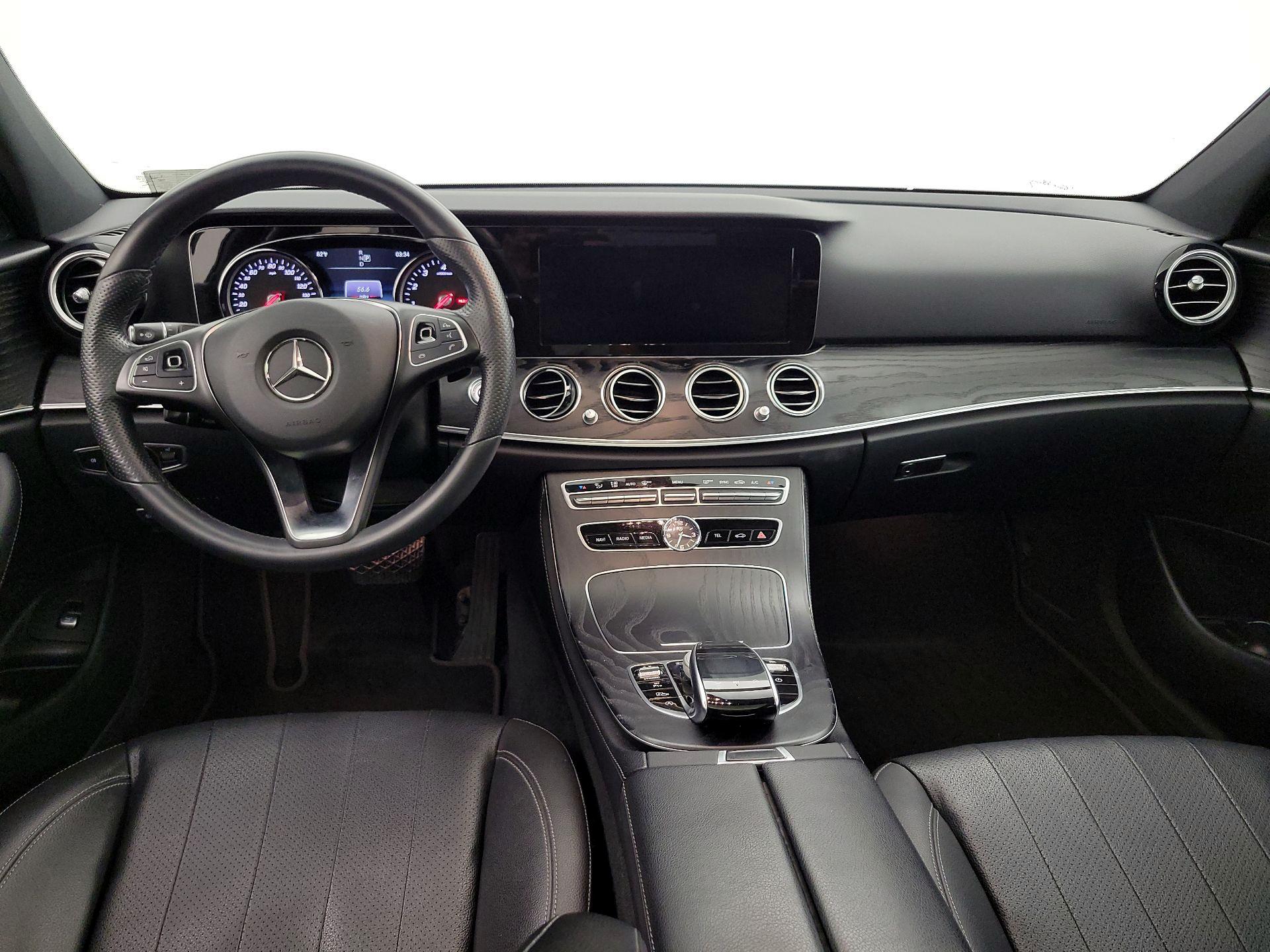 Thumbnail: 2018 Mercedes-Benz E-Class - 9