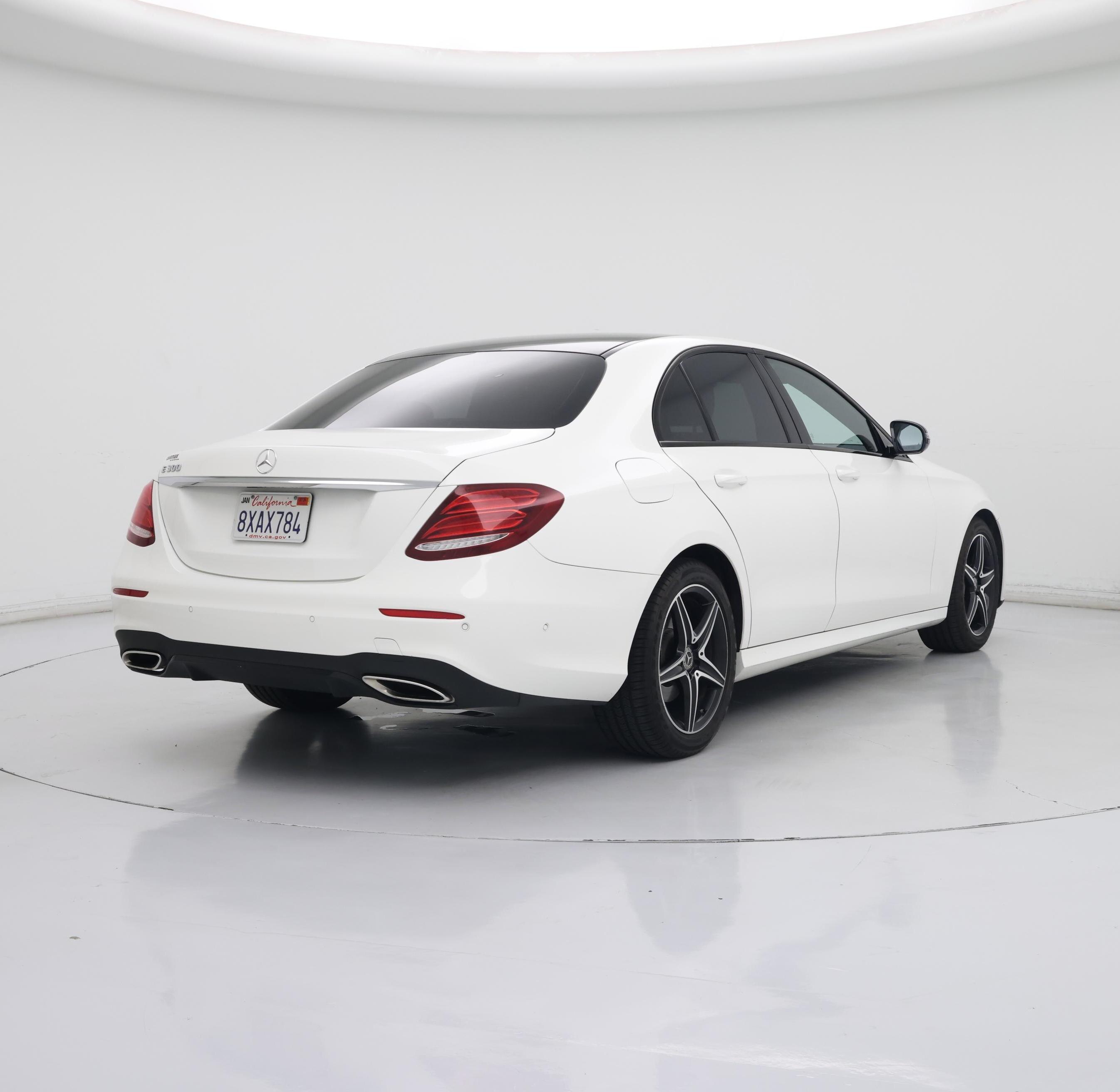Thumbnail: 2018 Mercedes-Benz E-Class - 8