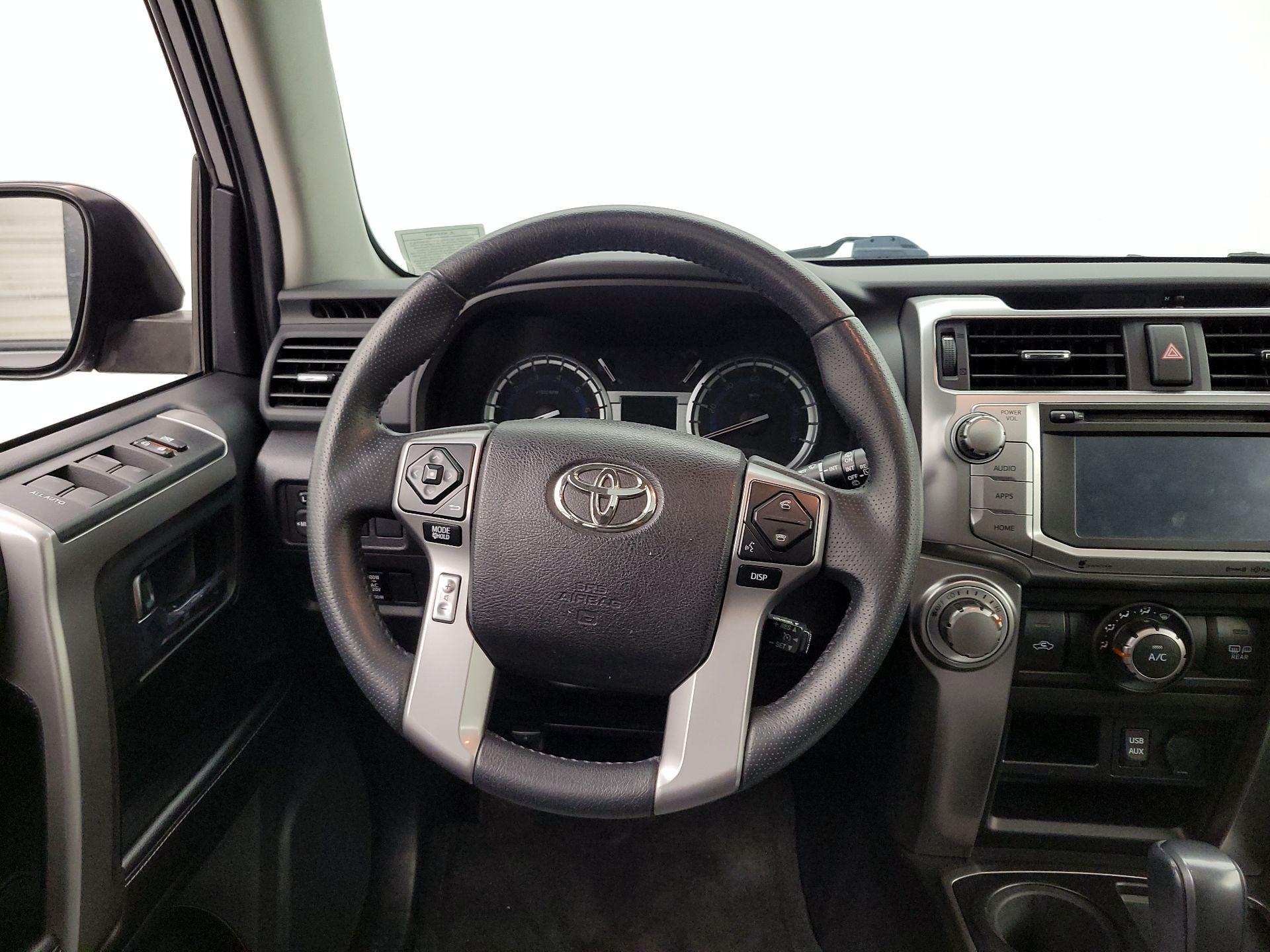Thumbnail: 2016 Toyota 4Runner - 10