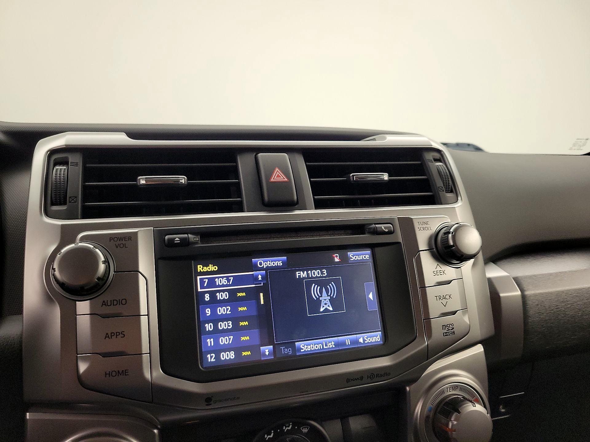 Thumbnail: 2016 Toyota 4Runner - 16
