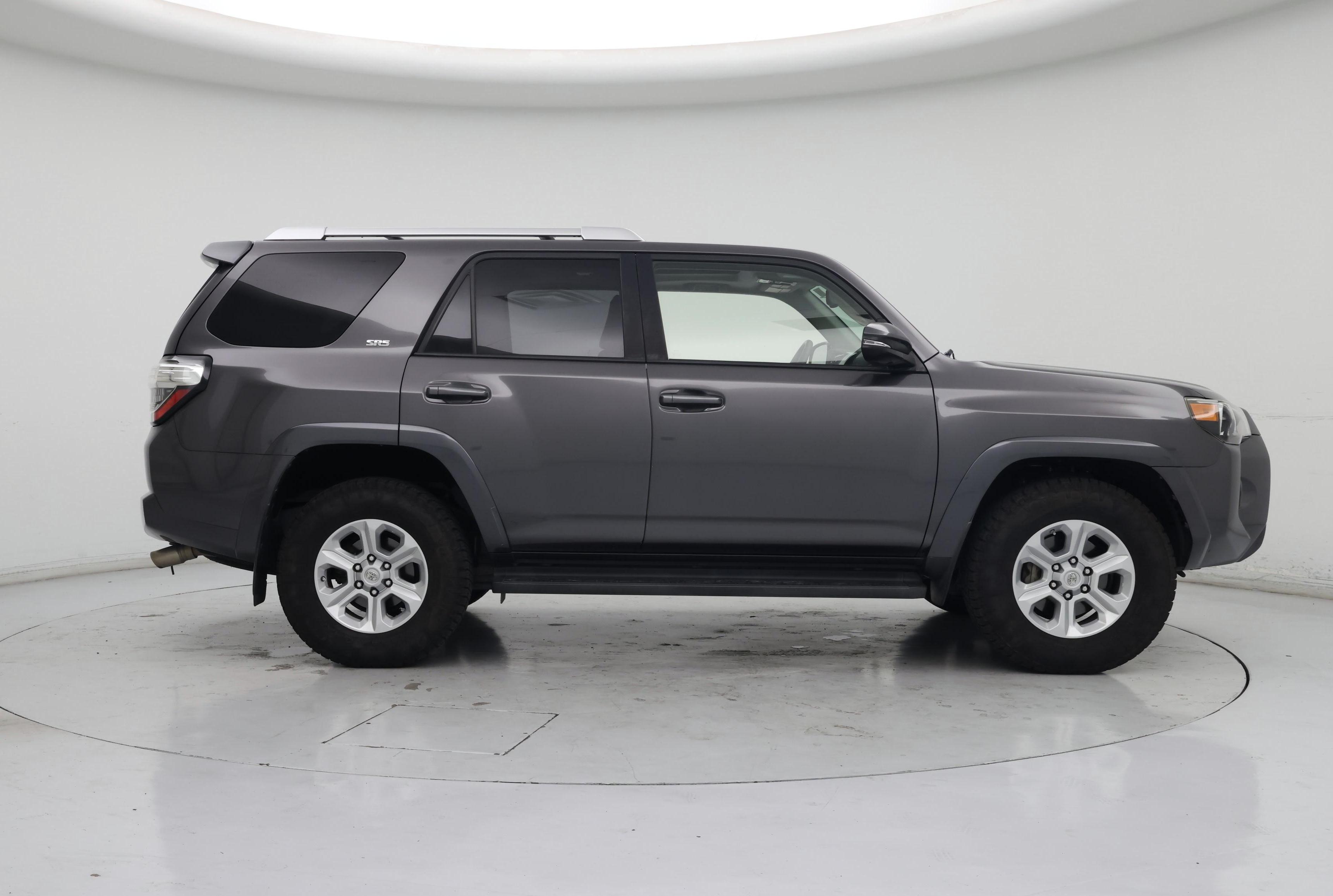 Thumbnail: 2016 Toyota 4Runner - 7