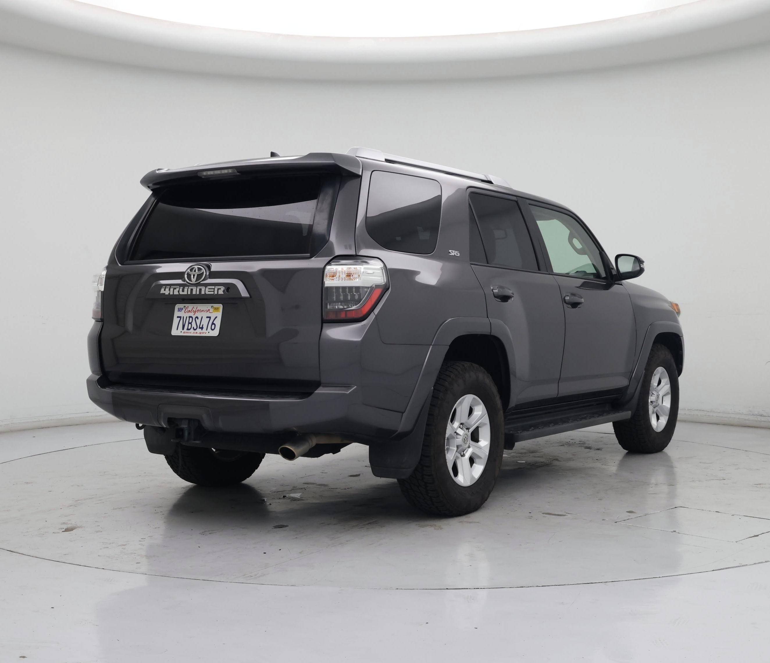 Thumbnail: 2016 Toyota 4Runner - 8