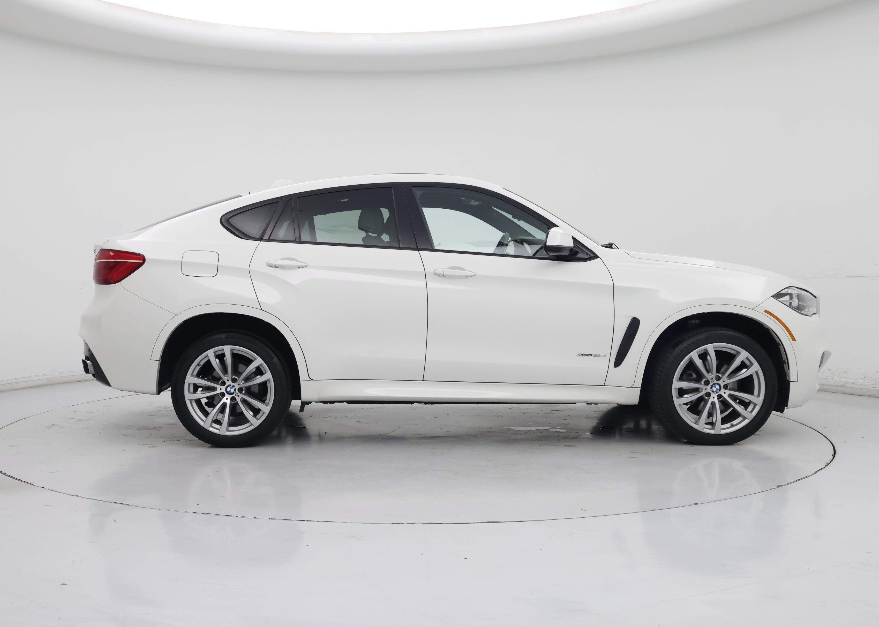 Thumbnail: 2017 BMW X6 - 7