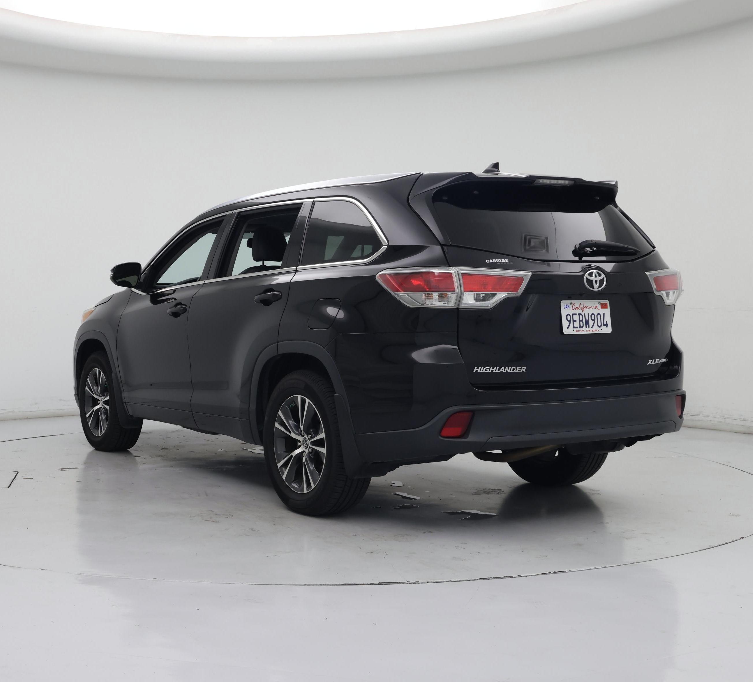Thumbnail: 2016 Toyota Highlander - 2