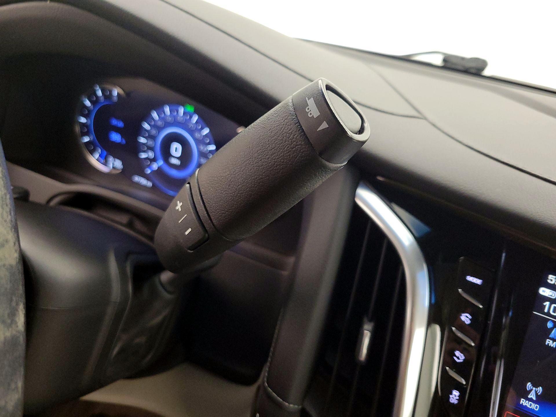 Thumbnail: 2019 Cadillac Escalade - 18
