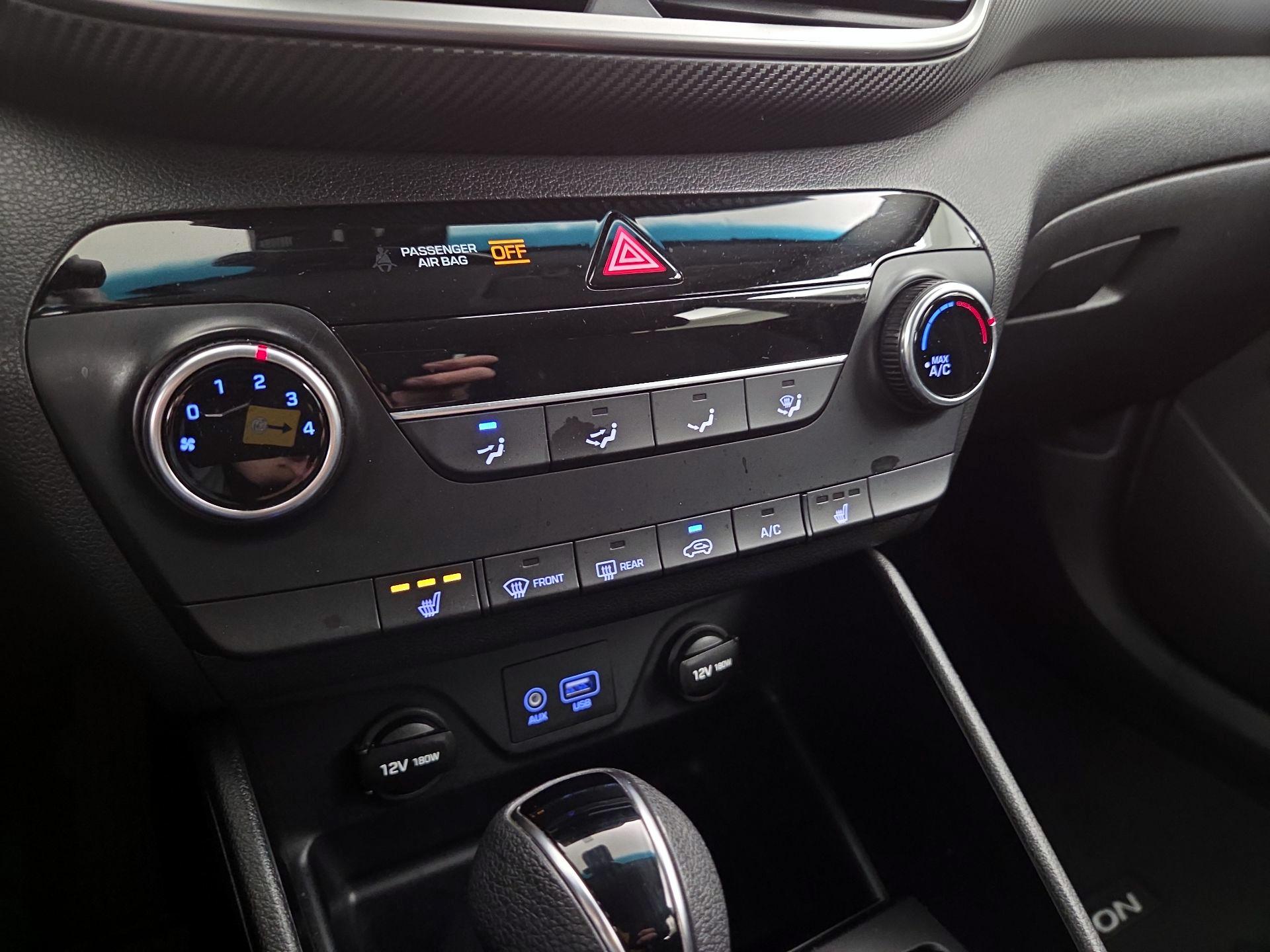 Thumbnail: 2019 Hyundai Tucson - 16