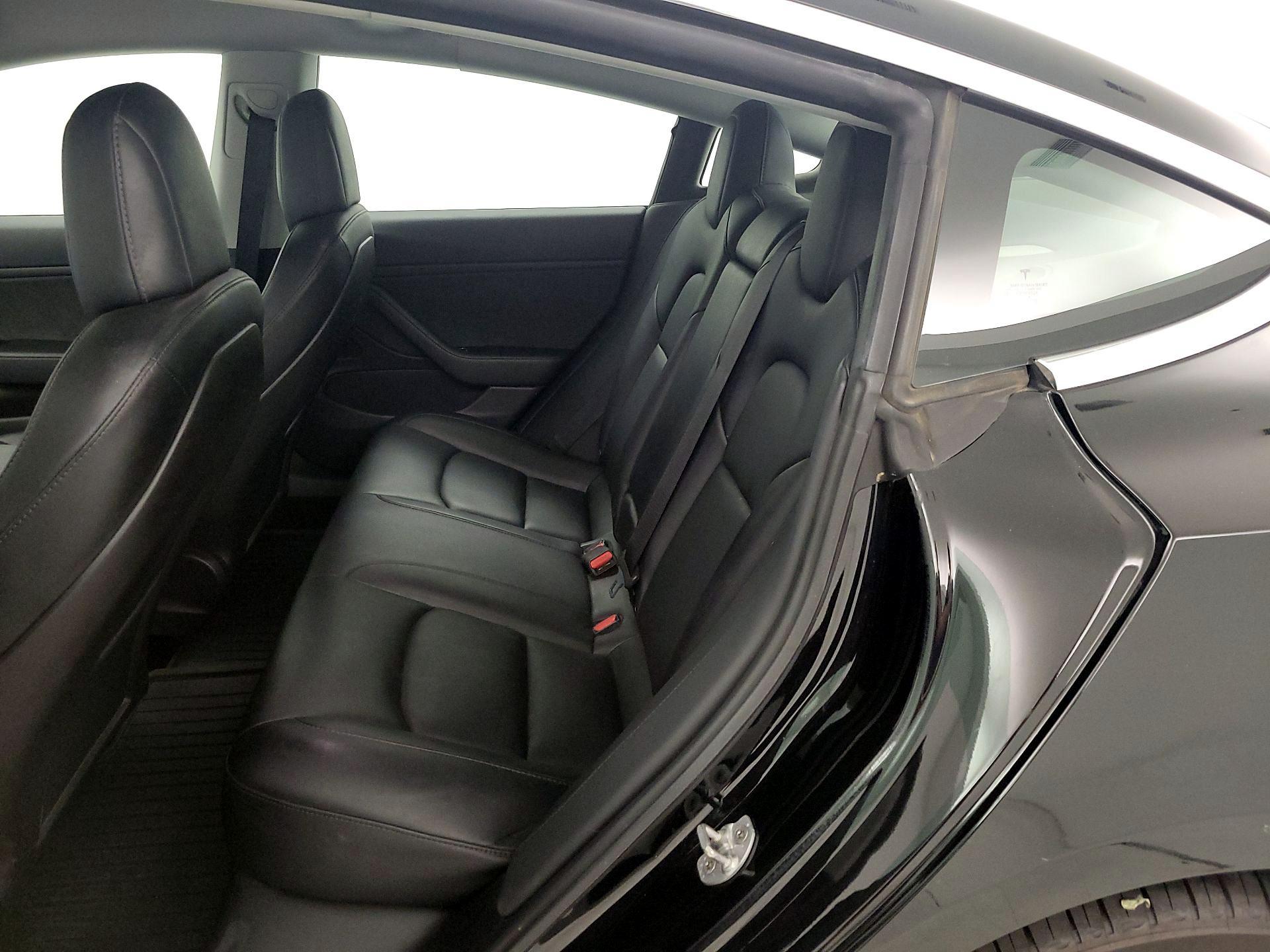Thumbnail: 2019 Tesla Model 3 - 18