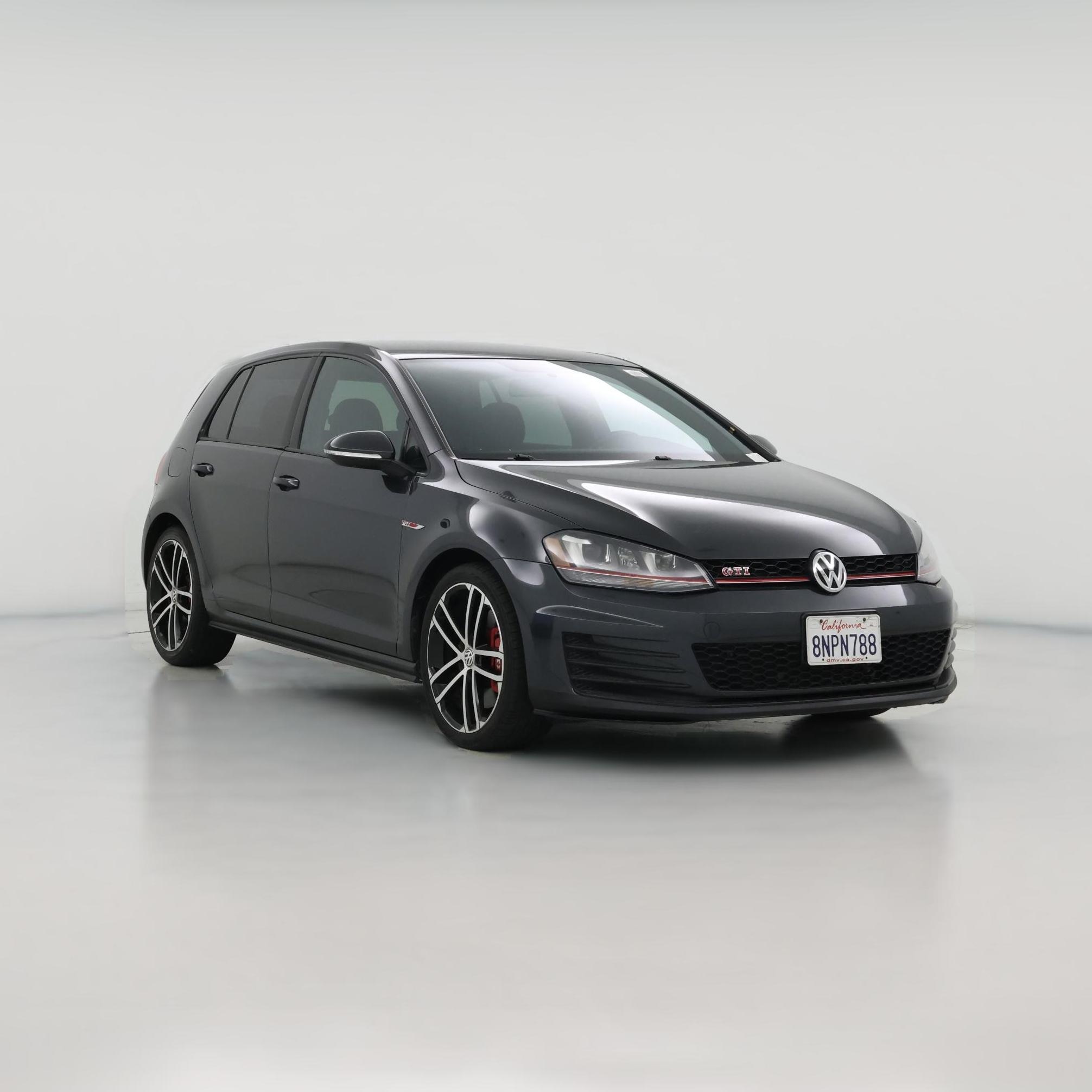 Thumbnail: 2017 Volkswagen Golf - 1