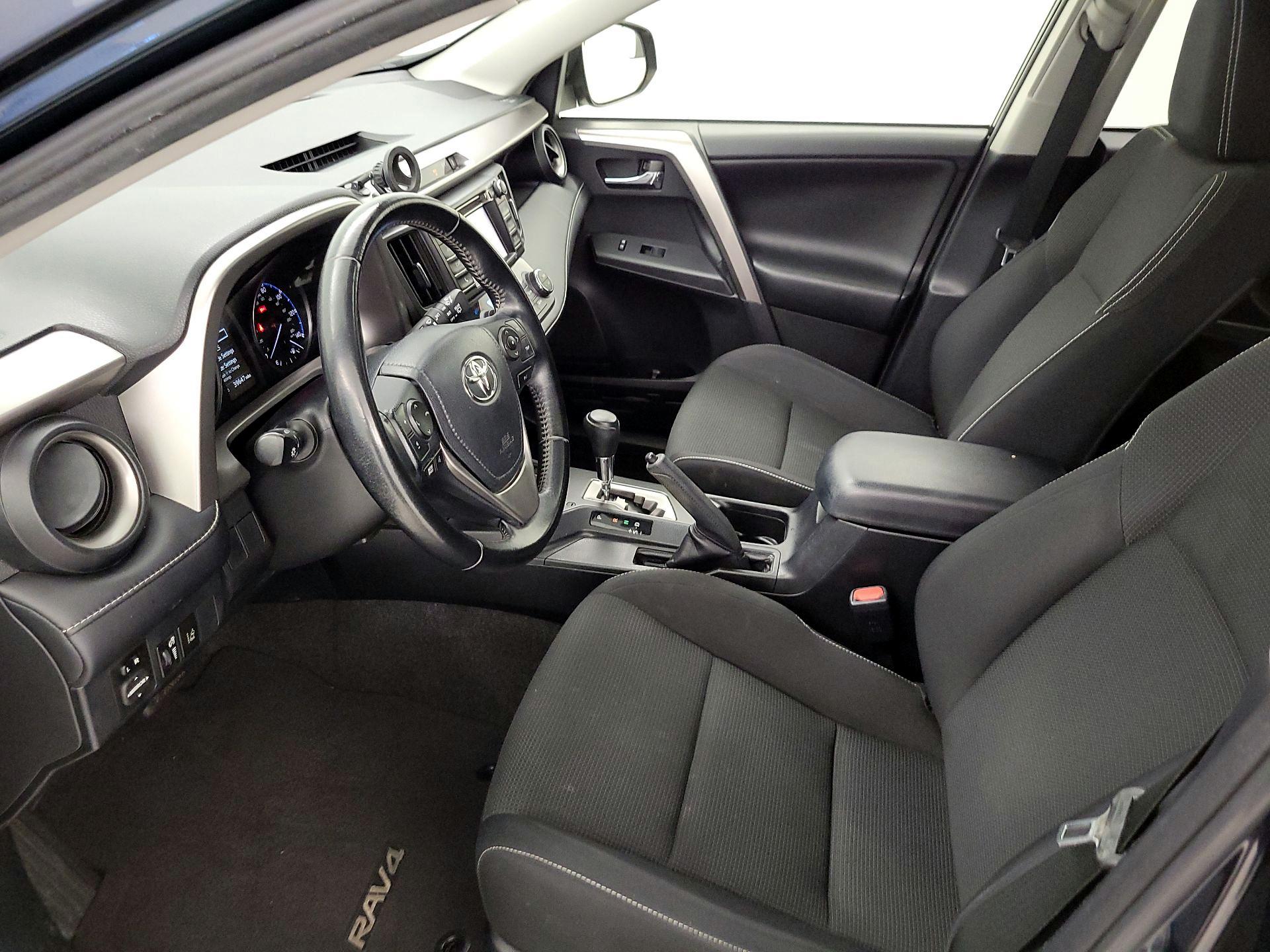 Thumbnail: 2017 Toyota RAV4 - 11