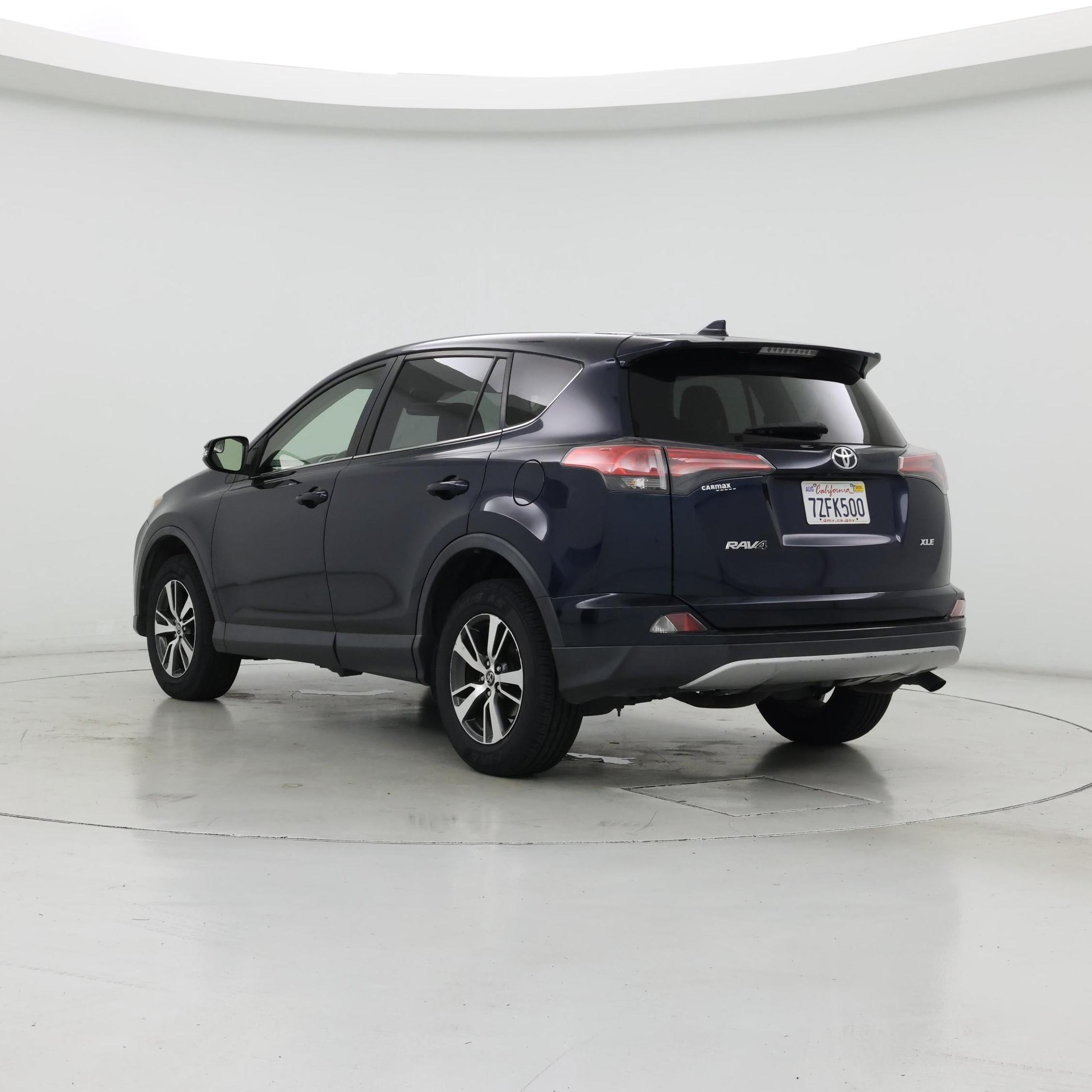 Thumbnail: 2017 Toyota RAV4 - 2
