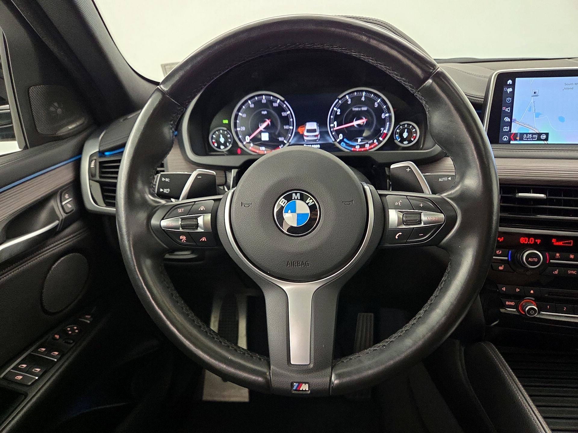 Thumbnail: 2019 BMW X6 - 10