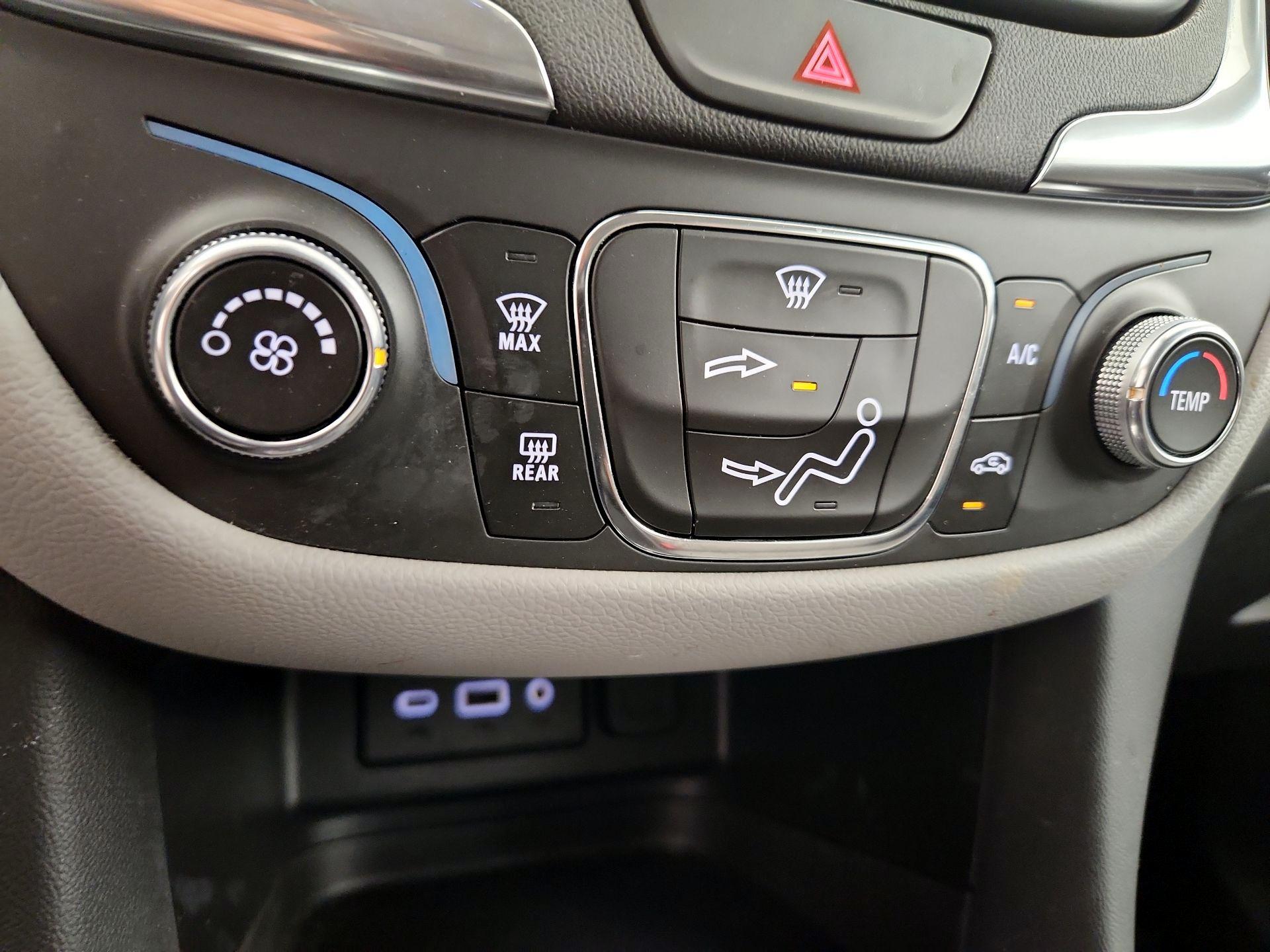 Thumbnail: 2021 Chevrolet Equinox - 16