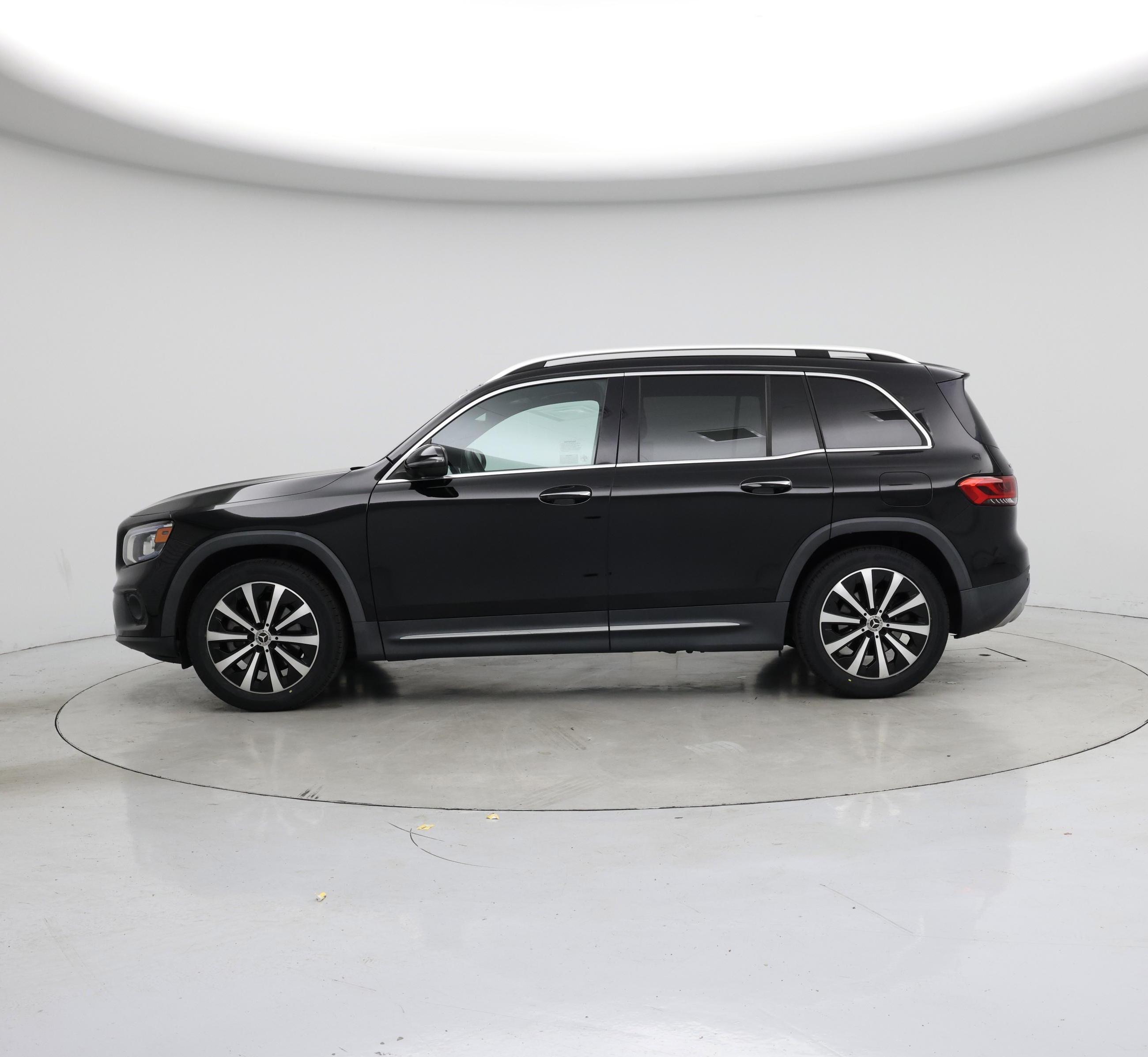 Thumbnail: 2021 Mercedes-Benz GLB - 3
