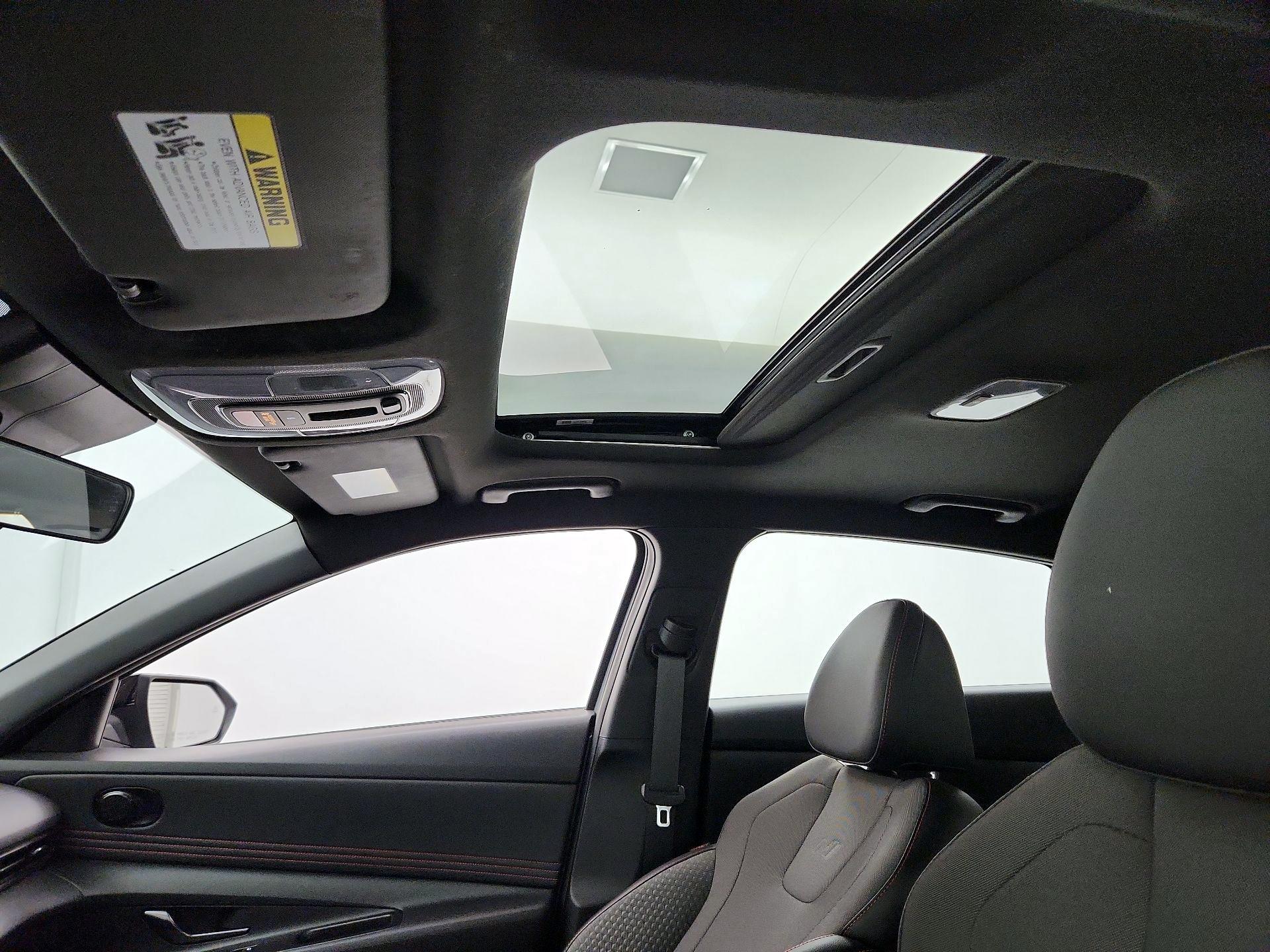 Thumbnail: 2023 Hyundai Elantra - 20