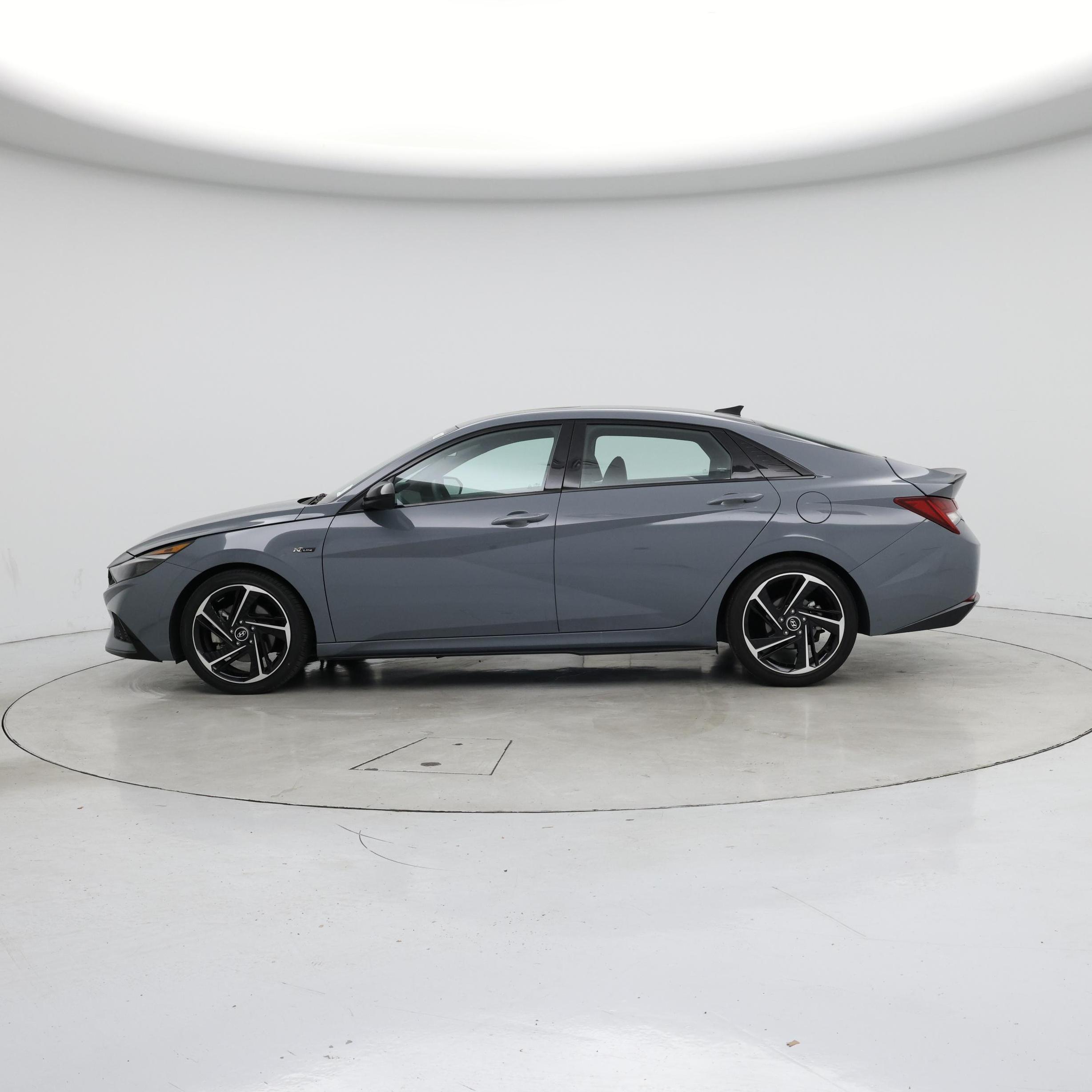 Thumbnail: 2023 Hyundai Elantra - 3