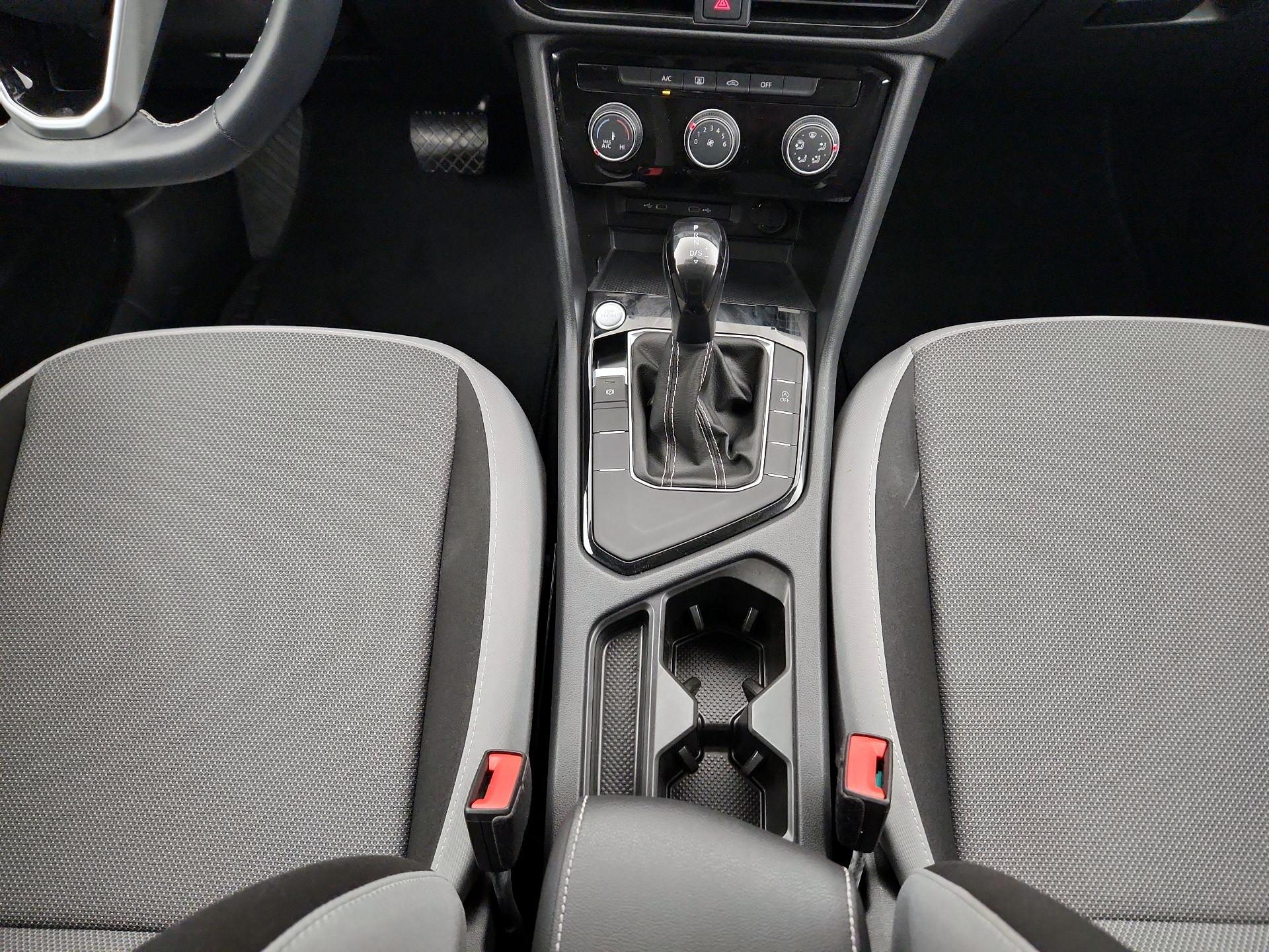 Thumbnail: 2023 Volkswagen Taos - 17